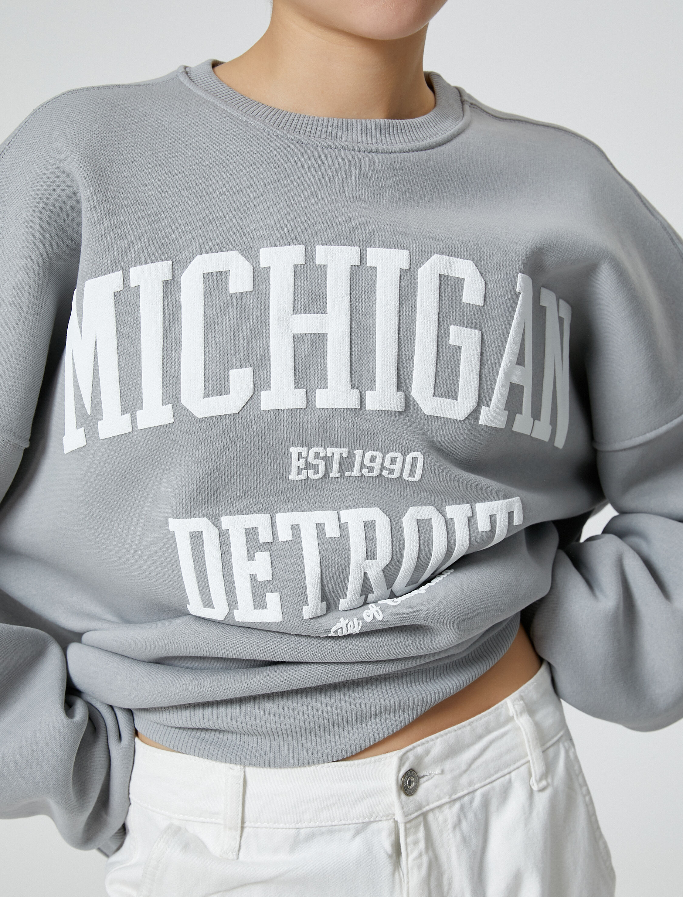   Şardonlu Kolej Oversize Sweatshirt Uzun Kollu Bisiklet Yaka