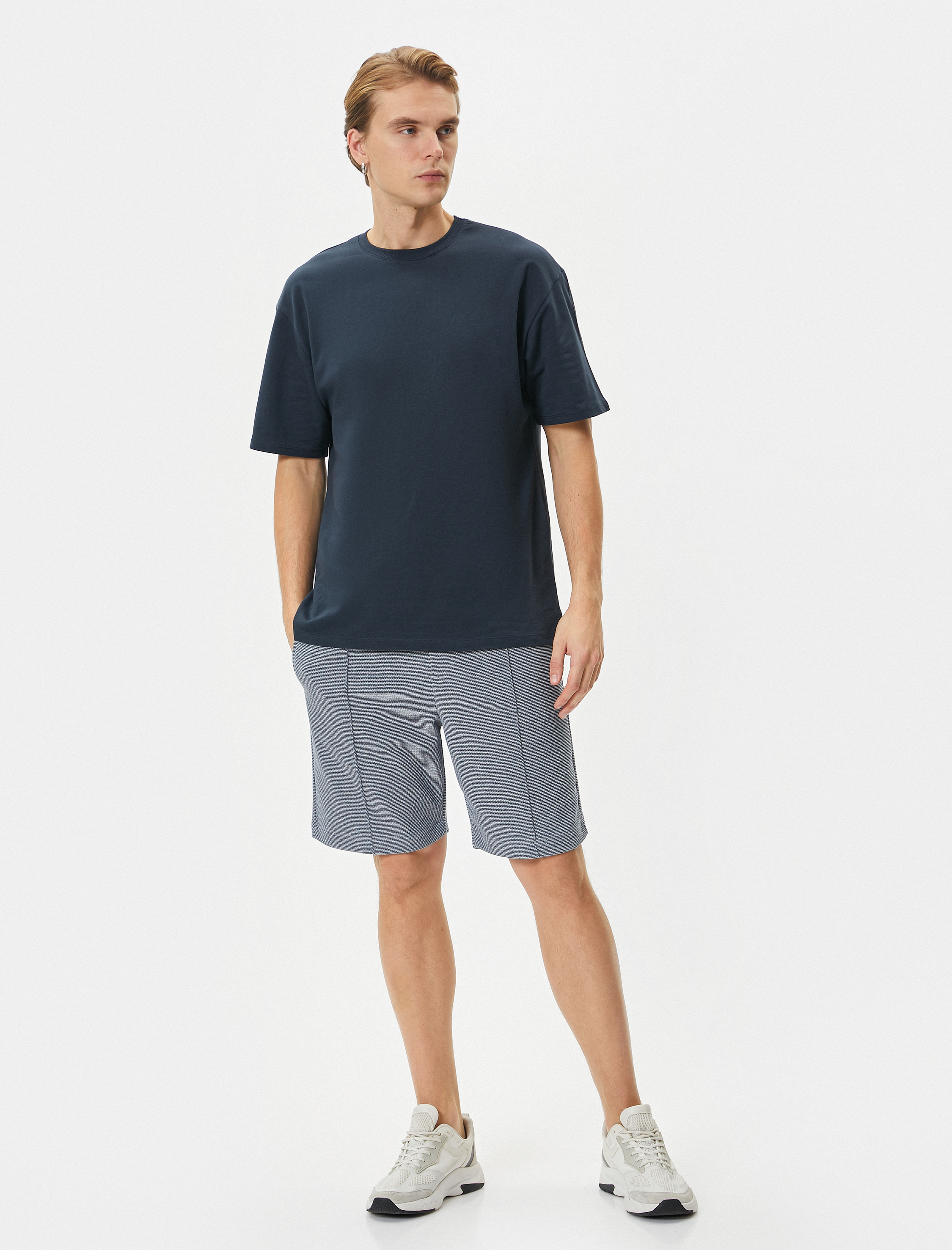   Bermuda Şort Beli Bağcıklı Nervürlü Cepli