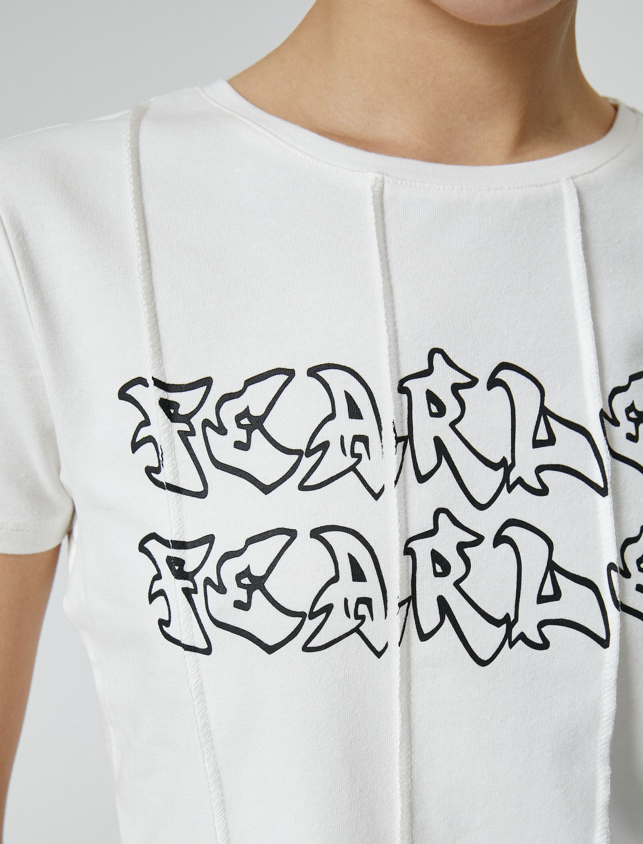   Crop Tişört Asimetrik Kesim Baskılı Kısa Kollu Bisiklet Yaka Pamuklu