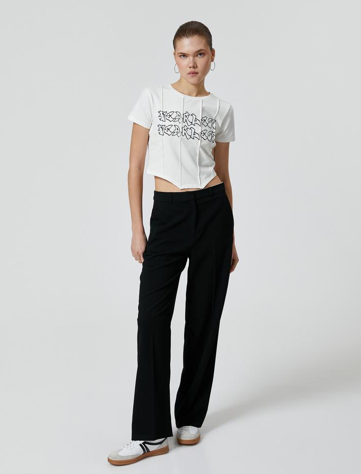  Crop Tişört Asimetrik Kesim Baskılı Kısa Kollu Bisiklet Yaka Pamuklu