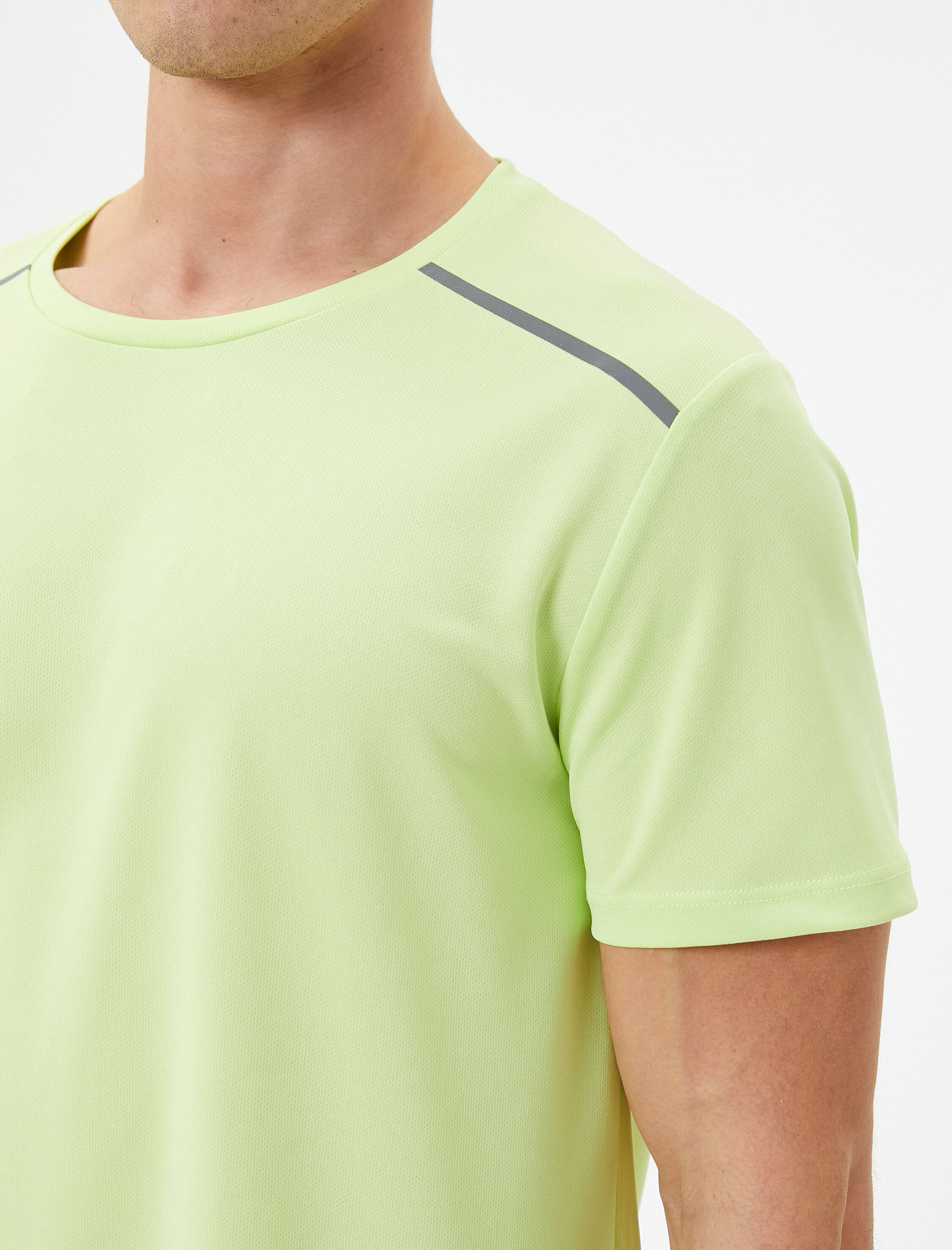   Spor Tişört Şerit Baskılı Bisiklet Yaka Kısa Kollu