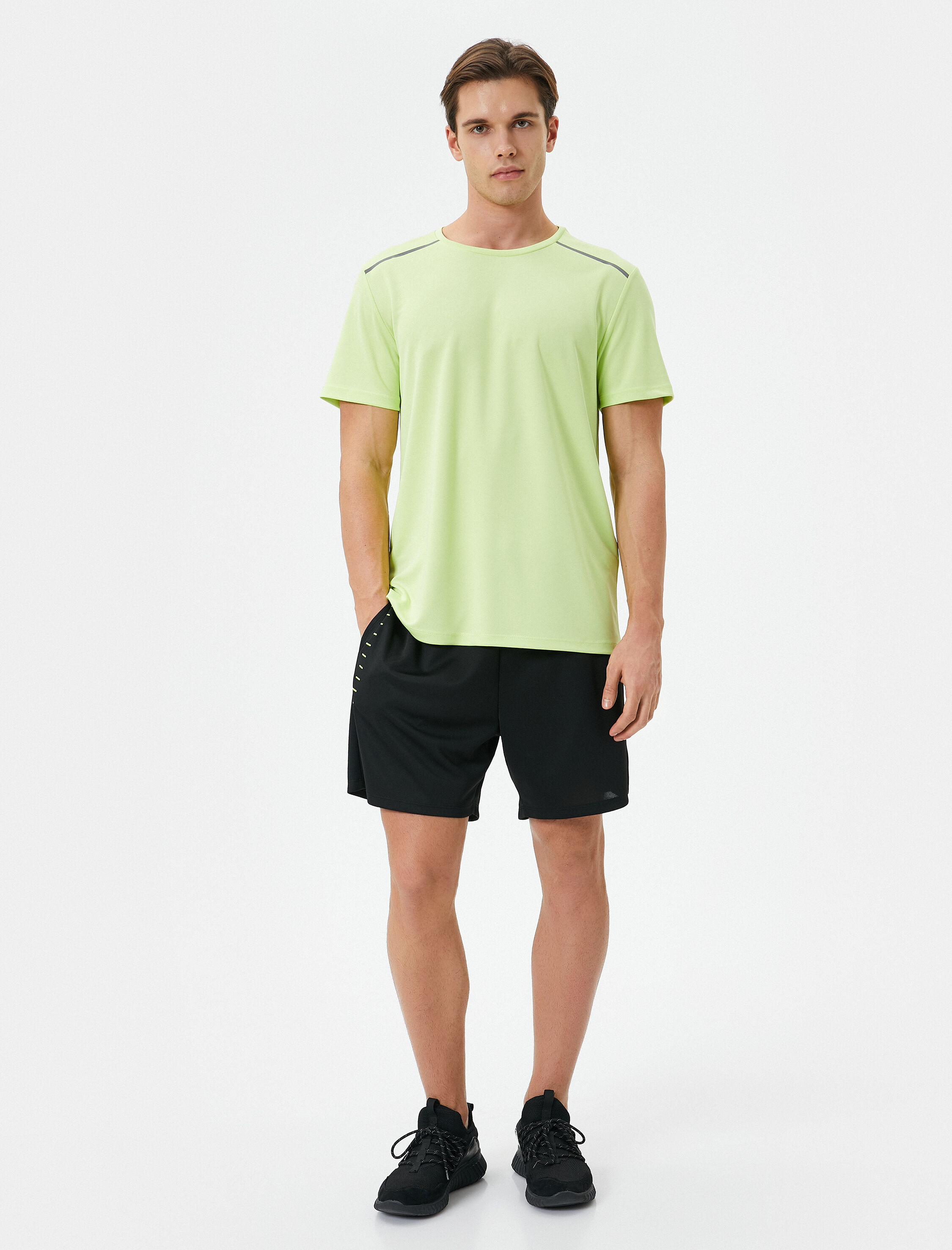   Spor Tişört Şerit Baskılı Bisiklet Yaka Kısa Kollu