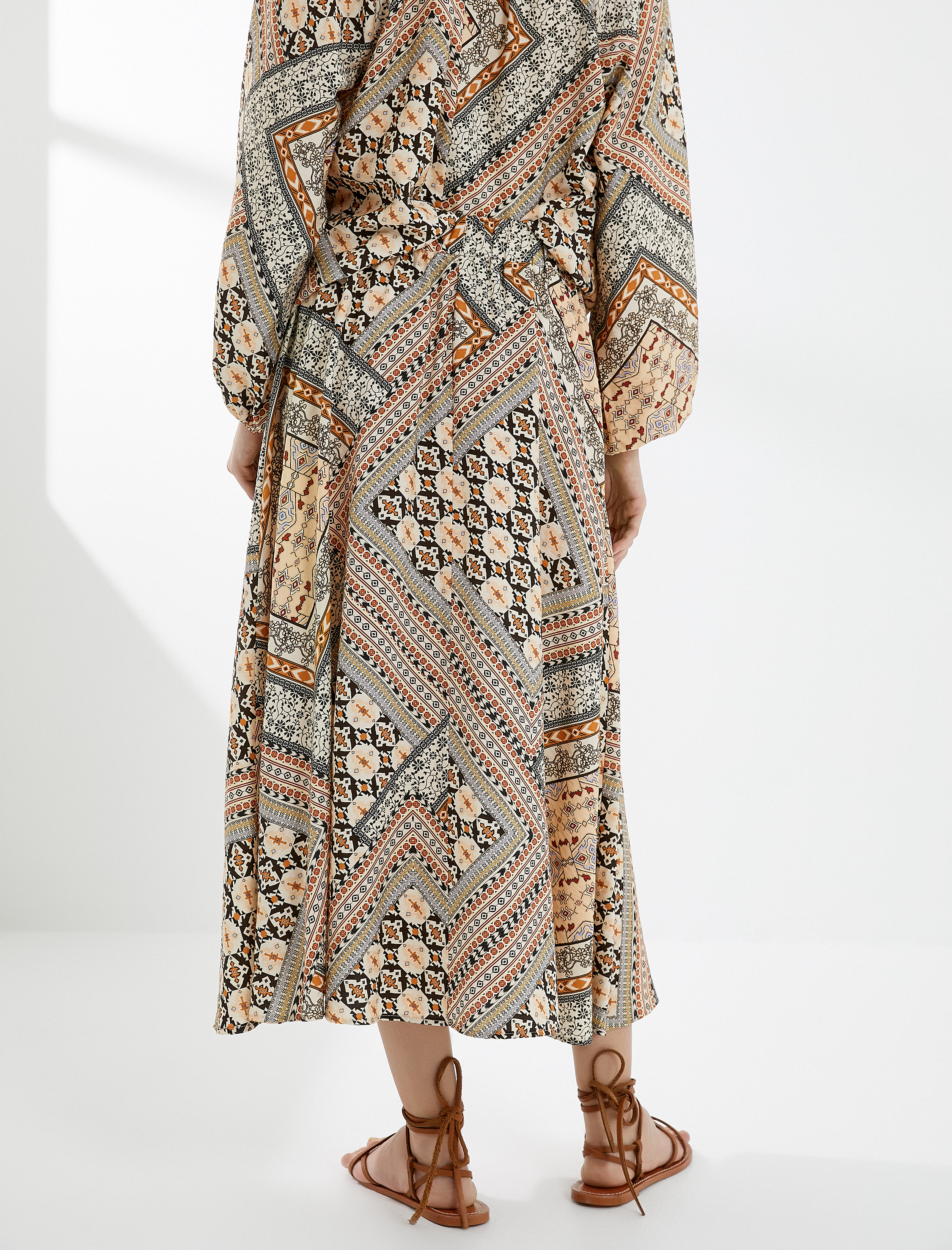   Kloş Midi Etek Etnik Beli Bağcıklı Viskon