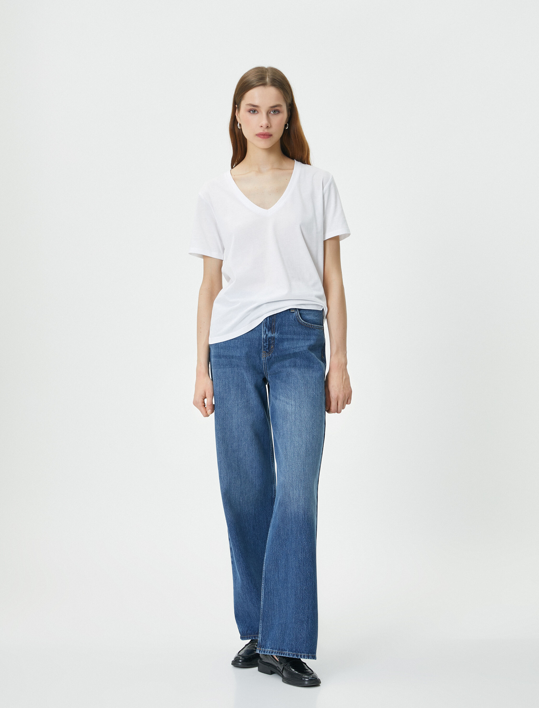   Basic Tişört V Yaka Kısa Kollu Pamuklu