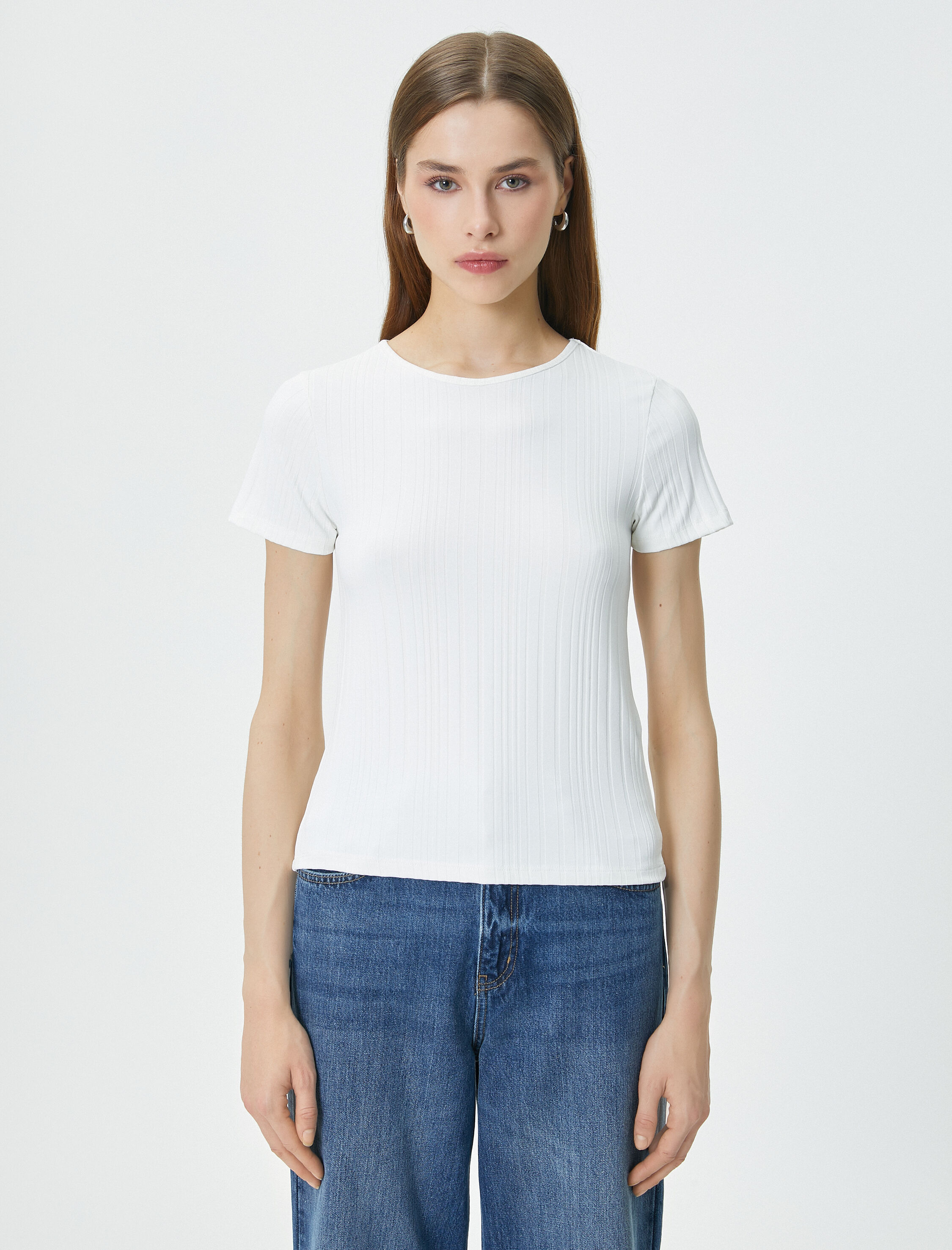   Dokulu Tişört Slim Fit Bisiklet Yaka Kısa Kollu