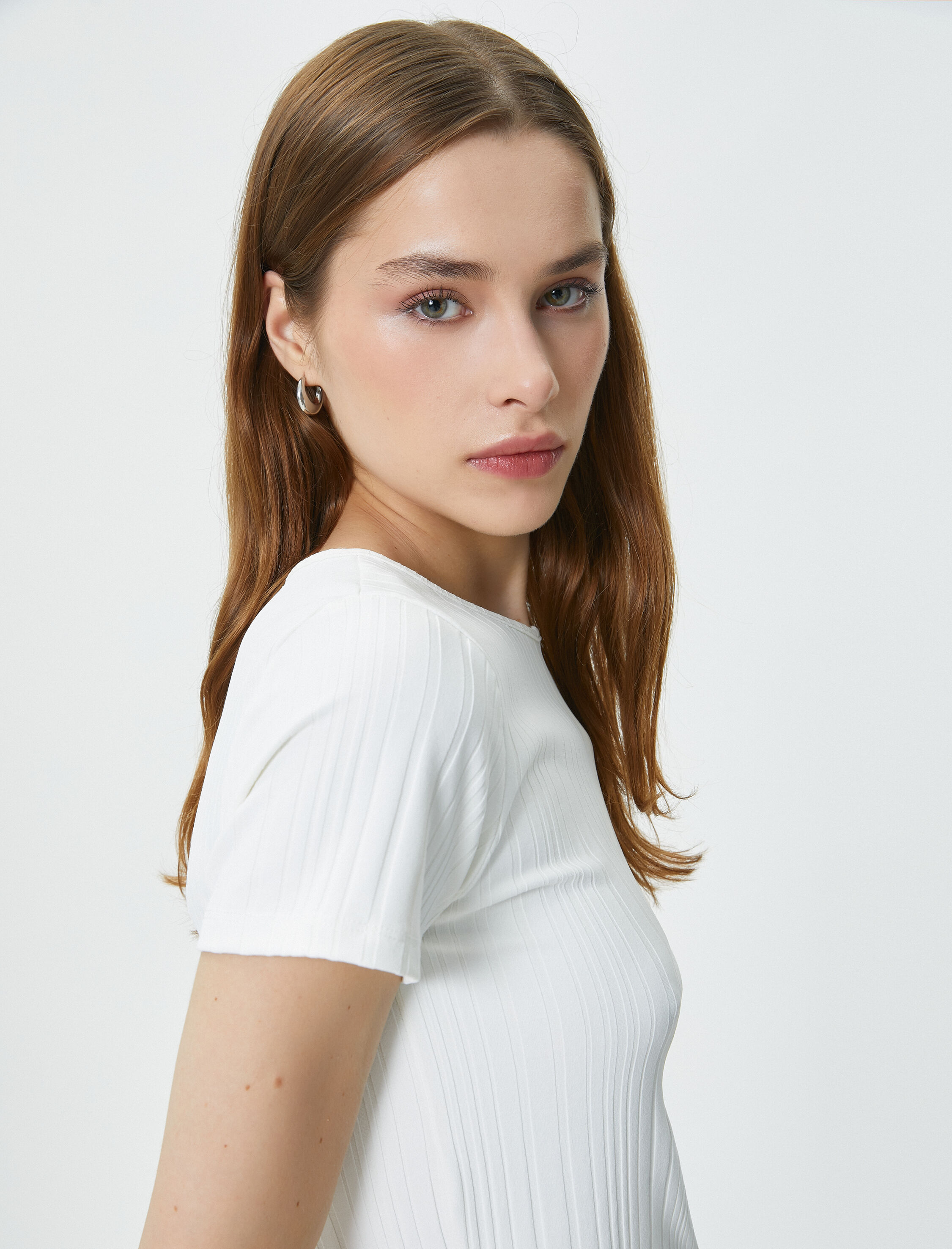   Dokulu Tişört Slim Fit Bisiklet Yaka Kısa Kollu