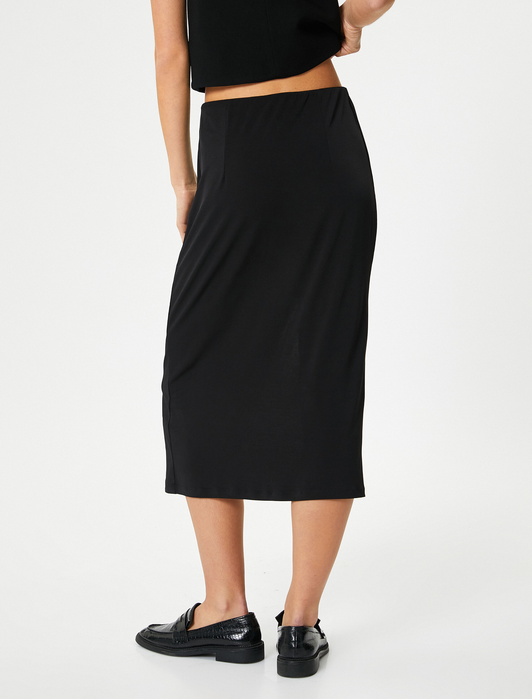   Yırtmaçlı Uzun Etek Drape Detaylı