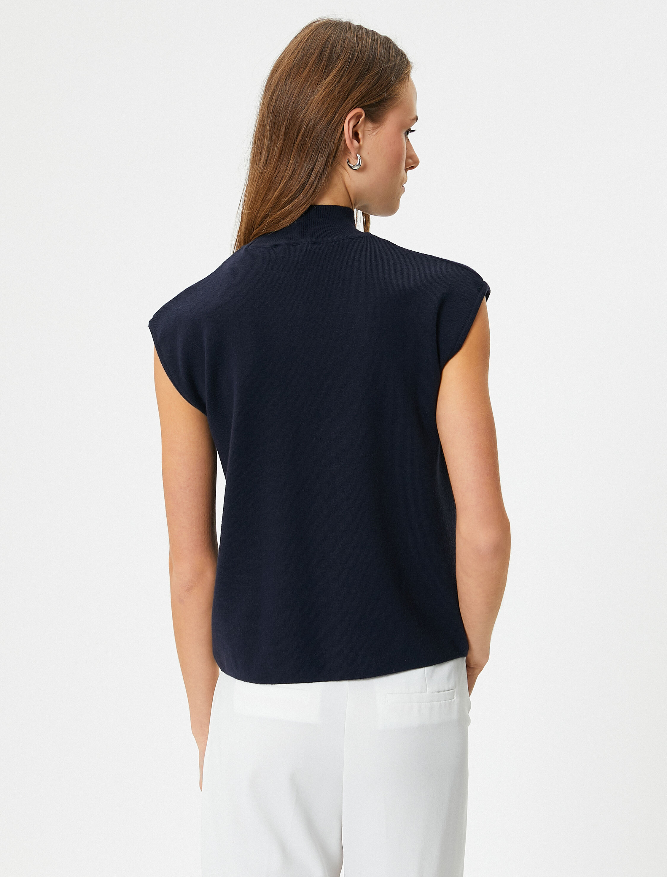   Balıkçı Yaka Triko Üst Kolsuz