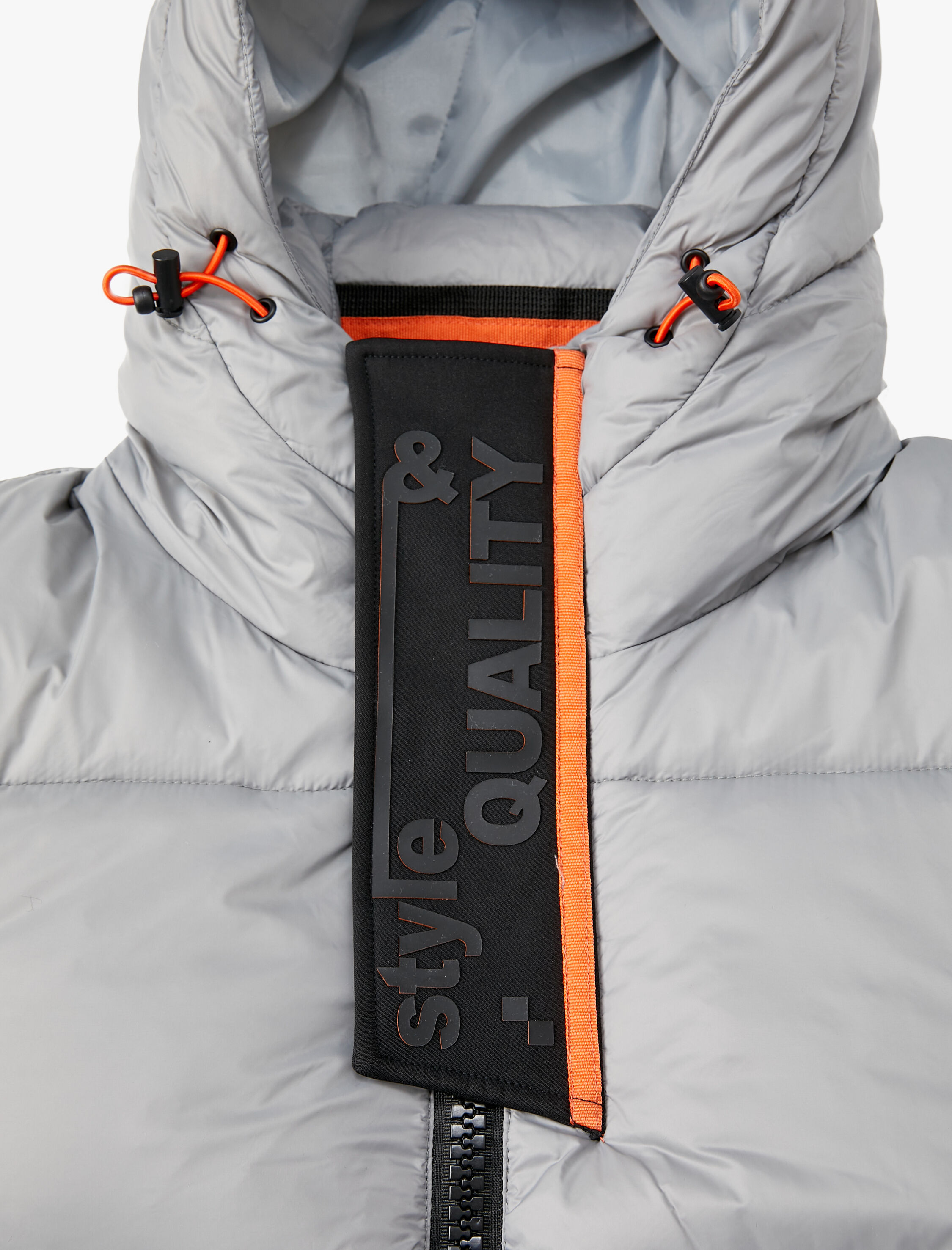   Şişme Mont Kapşonlu Fermuarlı Etiket Detaylı Cepli