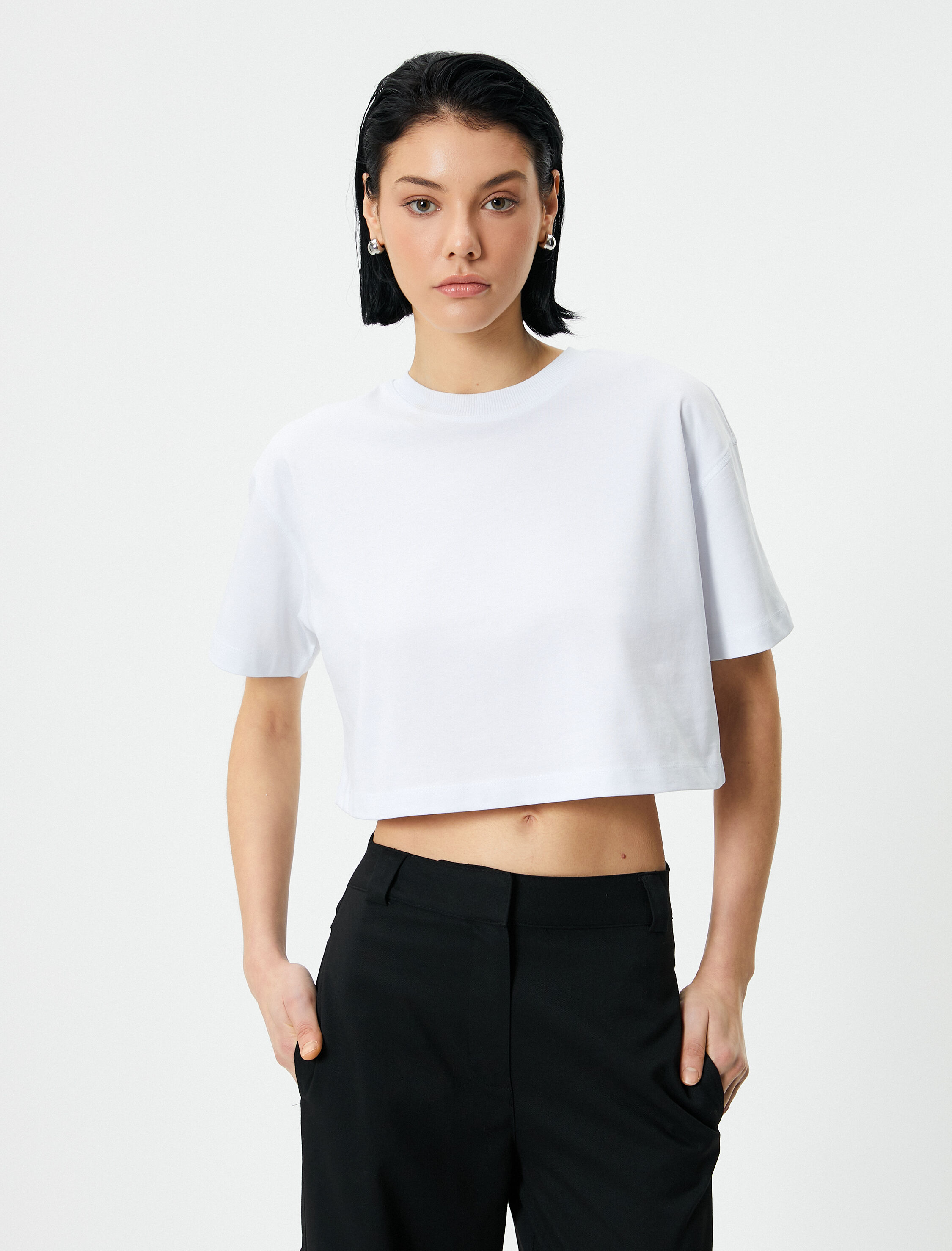   Crop Tişört Bisiklet Yaka Kısa Kollu Pamuklu