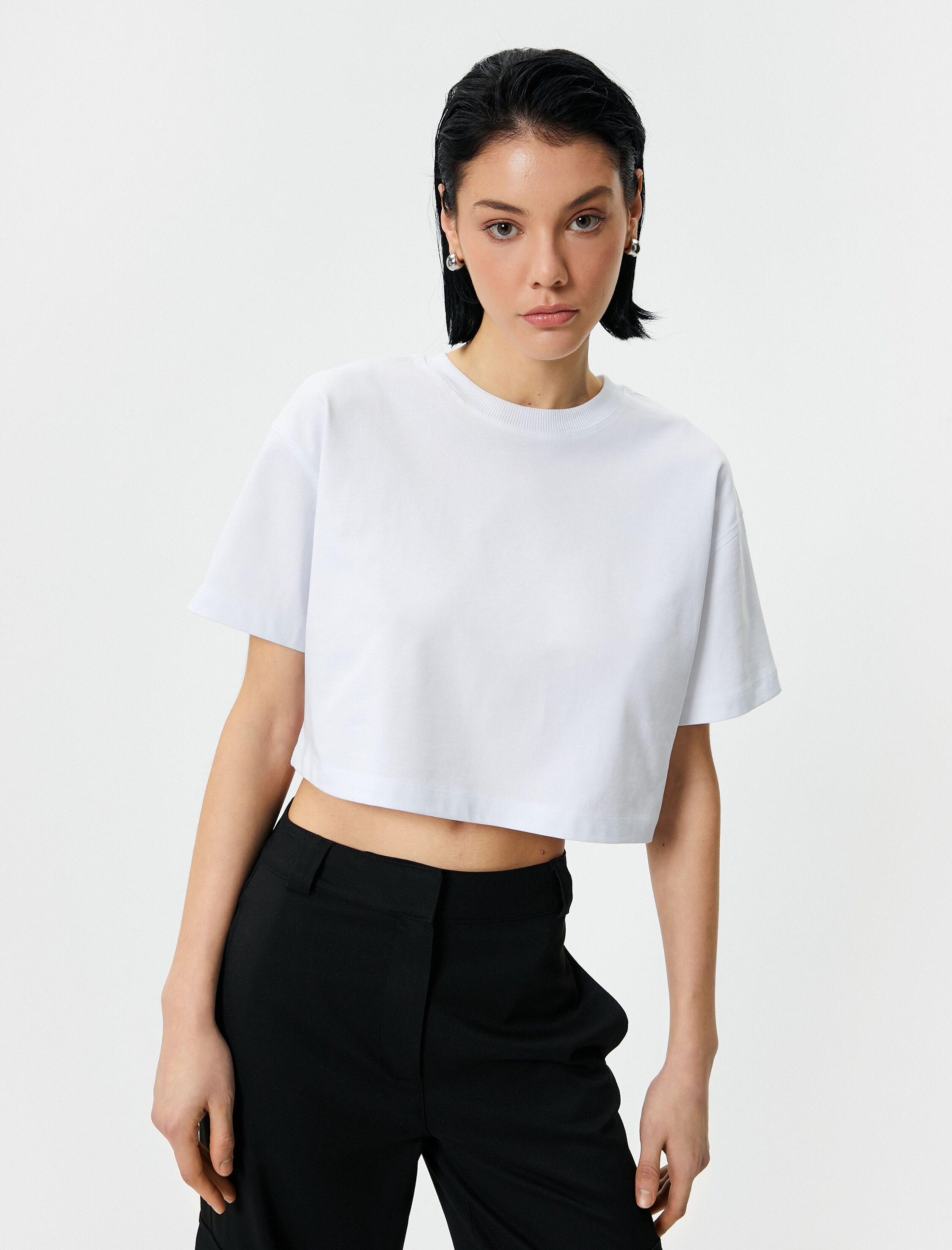   Crop Tişört Bisiklet Yaka Kısa Kollu Pamuklu