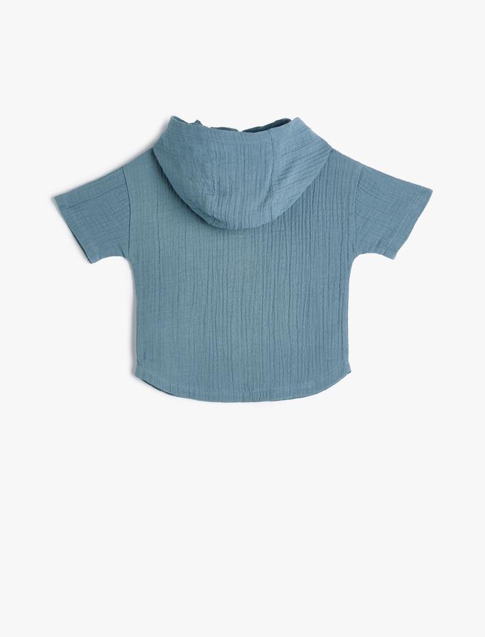 Erkek Bebek Kısa Kollu Pamuklu Müslin Kumaş Kapşonlu Gömlek