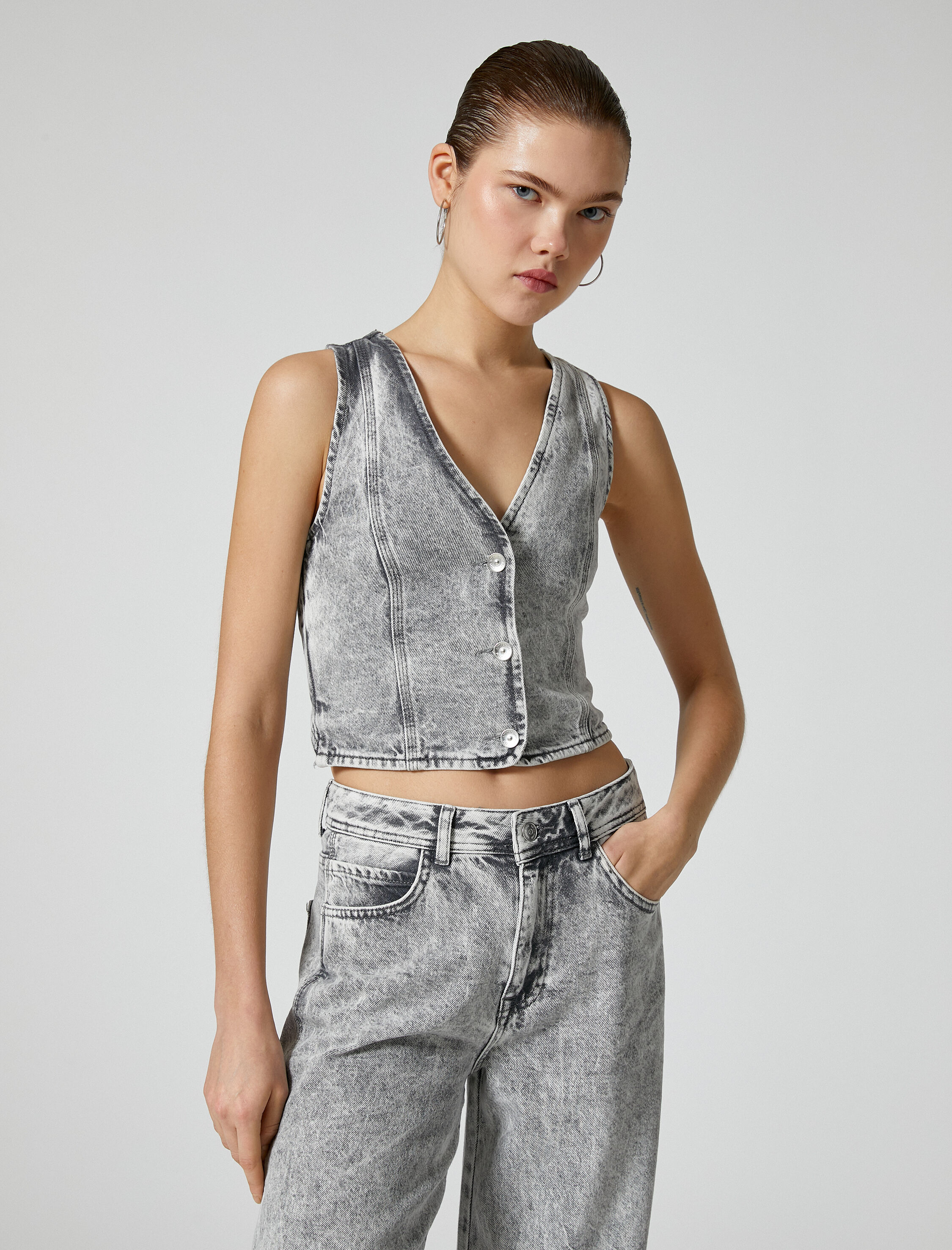   Kot Yelek V Yaka Düğmeli Rahat Kalıp Pamuklu