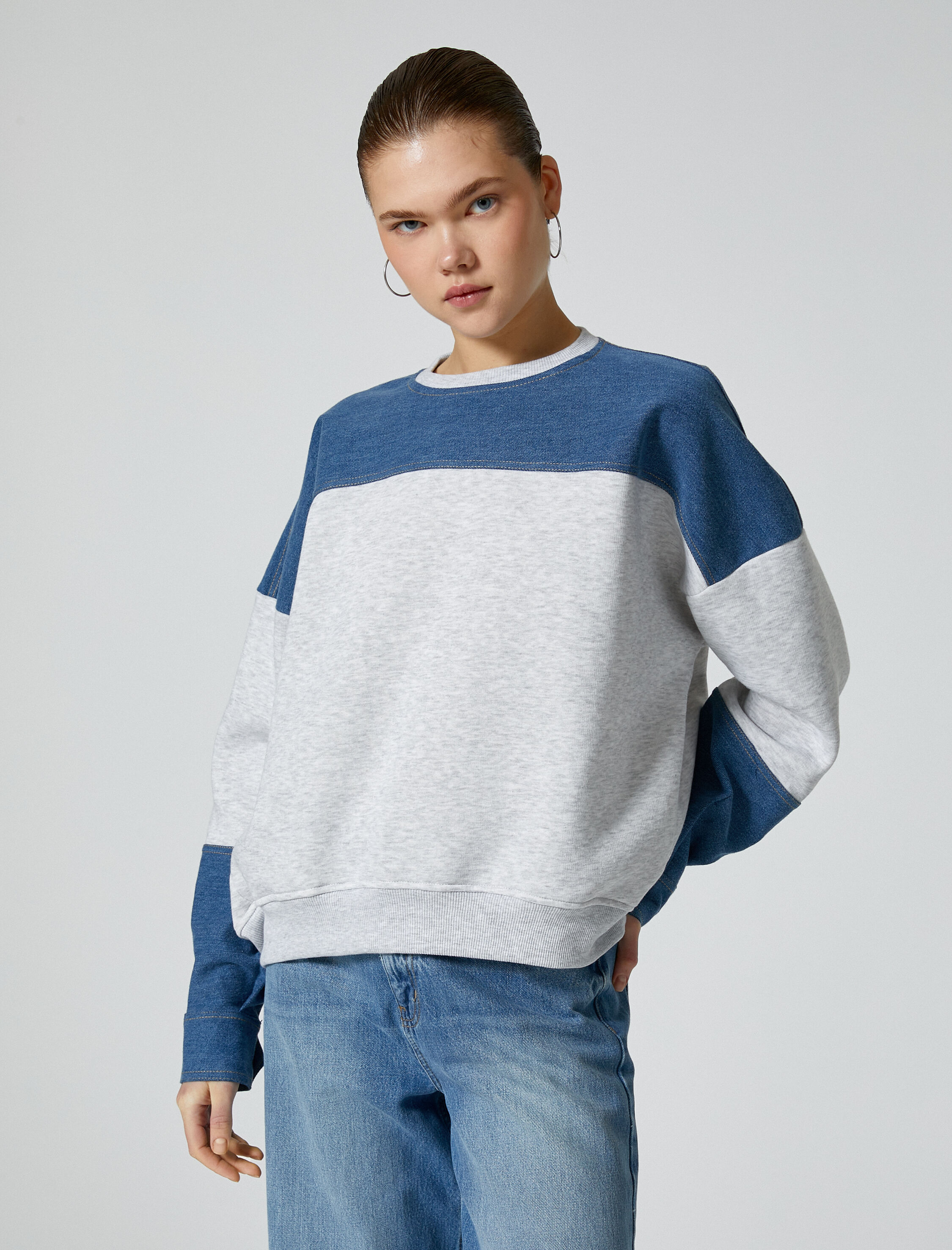   Şardonlu Kot Detaylı Sweatshirt Bisiklet Yaka Arkası Fermuar Detaylı