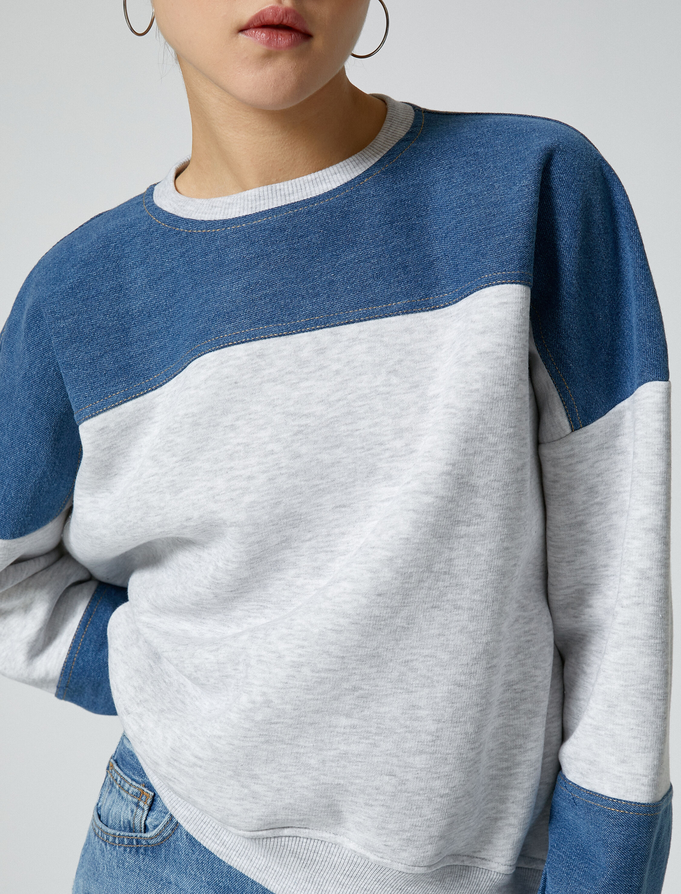   Şardonlu Kot Detaylı Sweatshirt Bisiklet Yaka Arkası Fermuar Detaylı