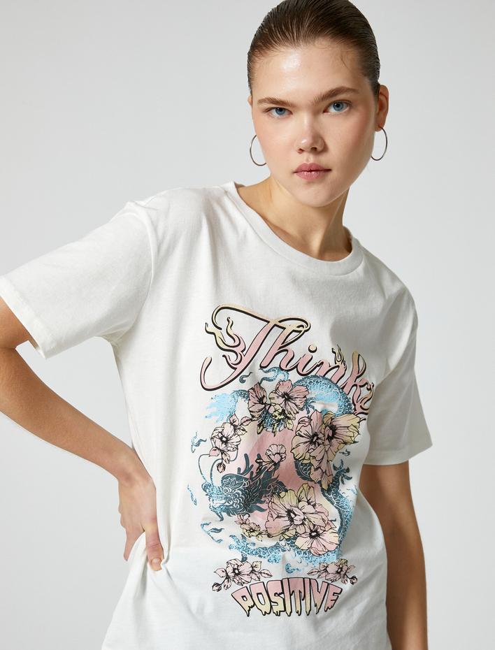  Çiçek Baskılı Tişört Pamuklu Kısa Kollu Bisiklet Yaka