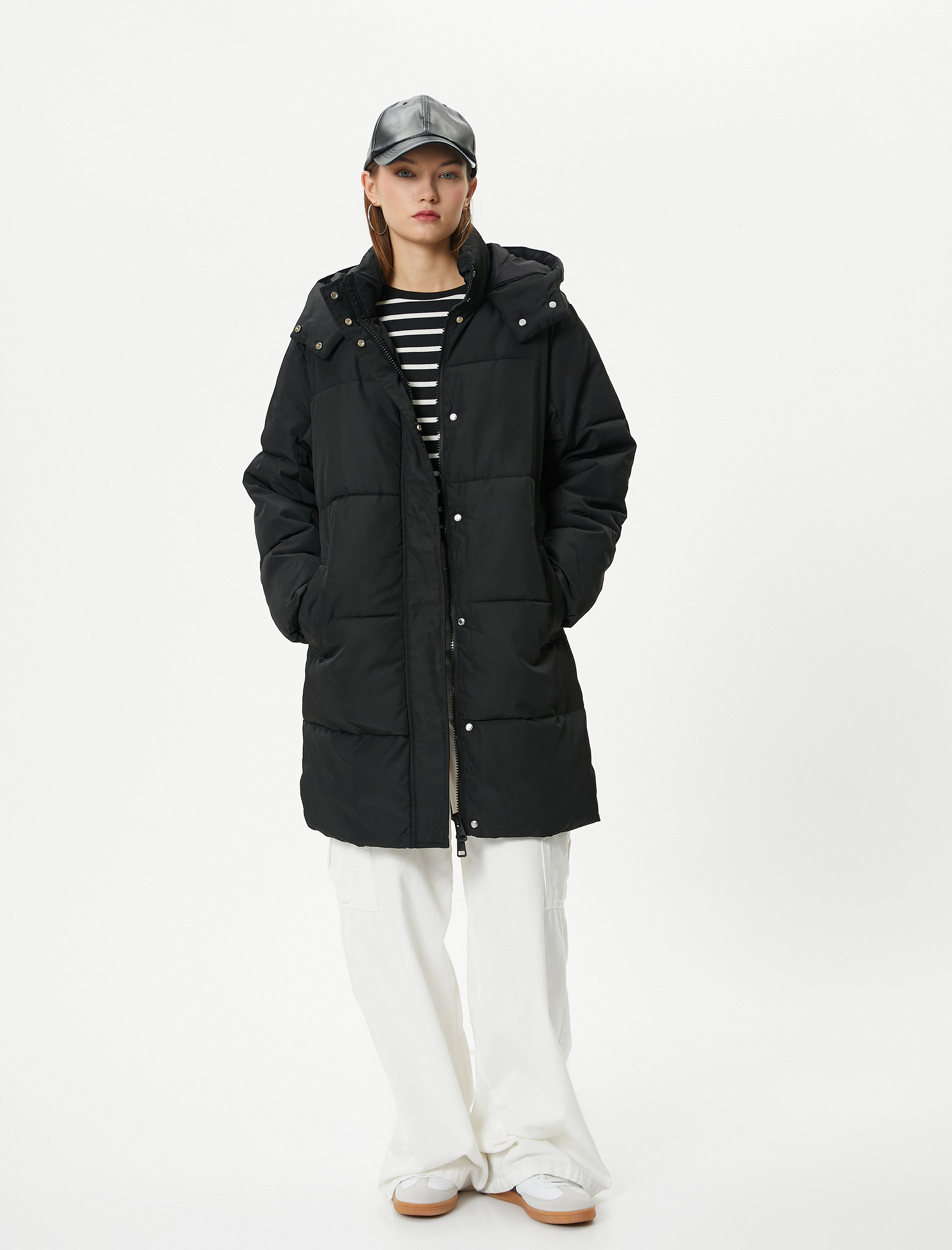   Şişme Uzun Mont Kapüşonlu Fermuarlı Çıtçıt Kapamalı Rüzgar Kapaklı Cepli