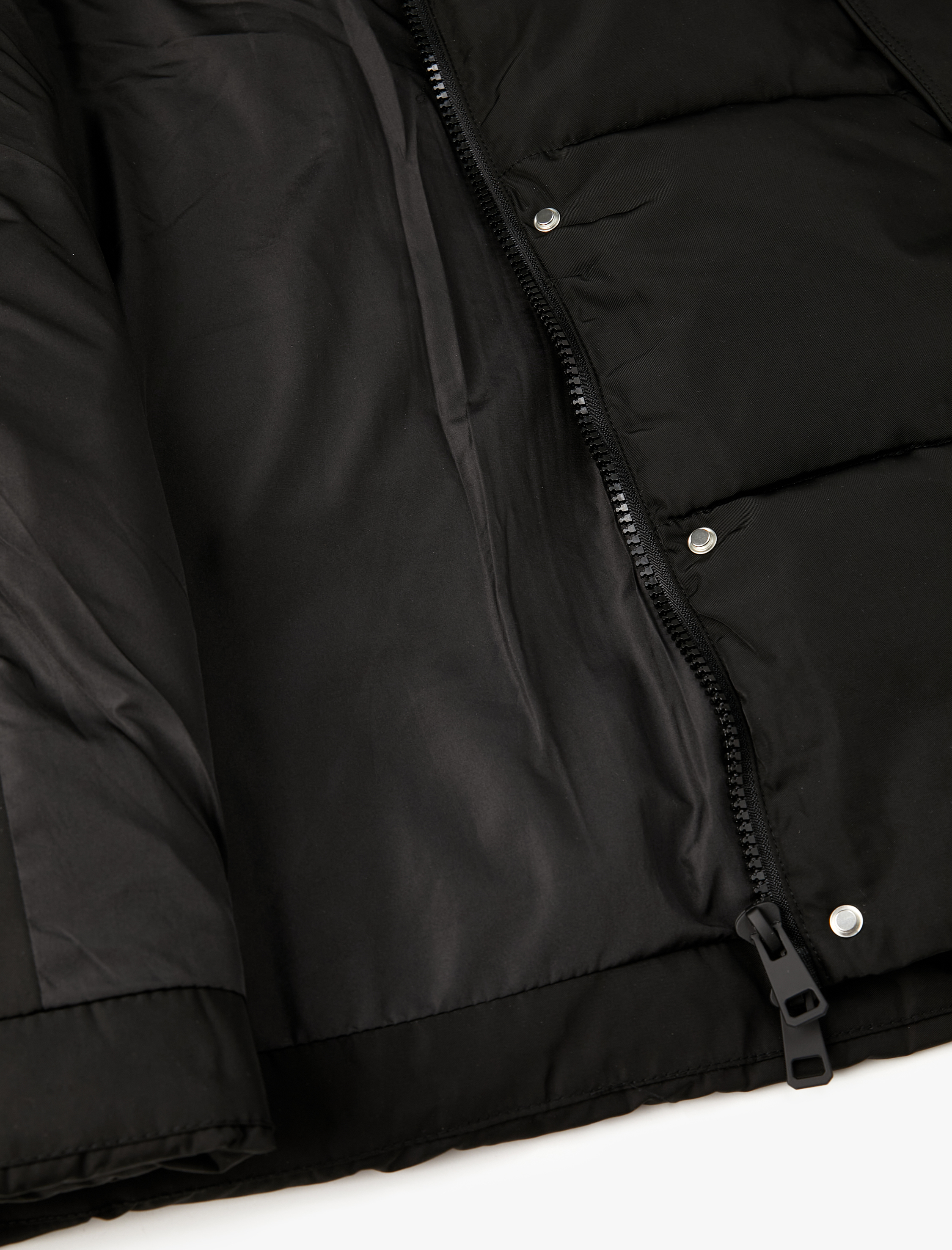   Şişme Uzun Mont Kapüşonlu Fermuarlı Çıtçıt Kapamalı Rüzgar Kapaklı Cepli