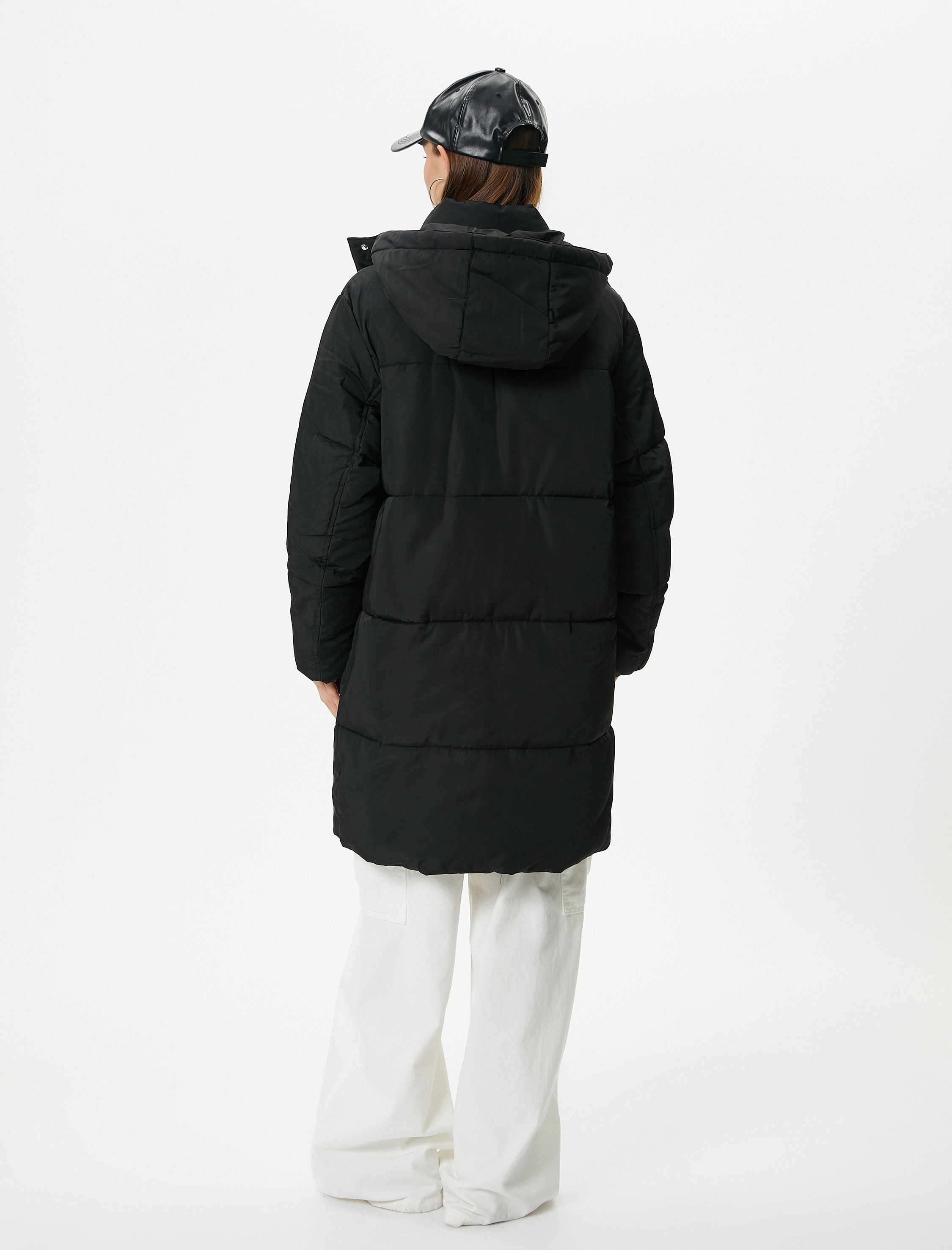   Şişme Uzun Mont Kapüşonlu Fermuarlı Çıtçıt Kapamalı Rüzgar Kapaklı Cepli