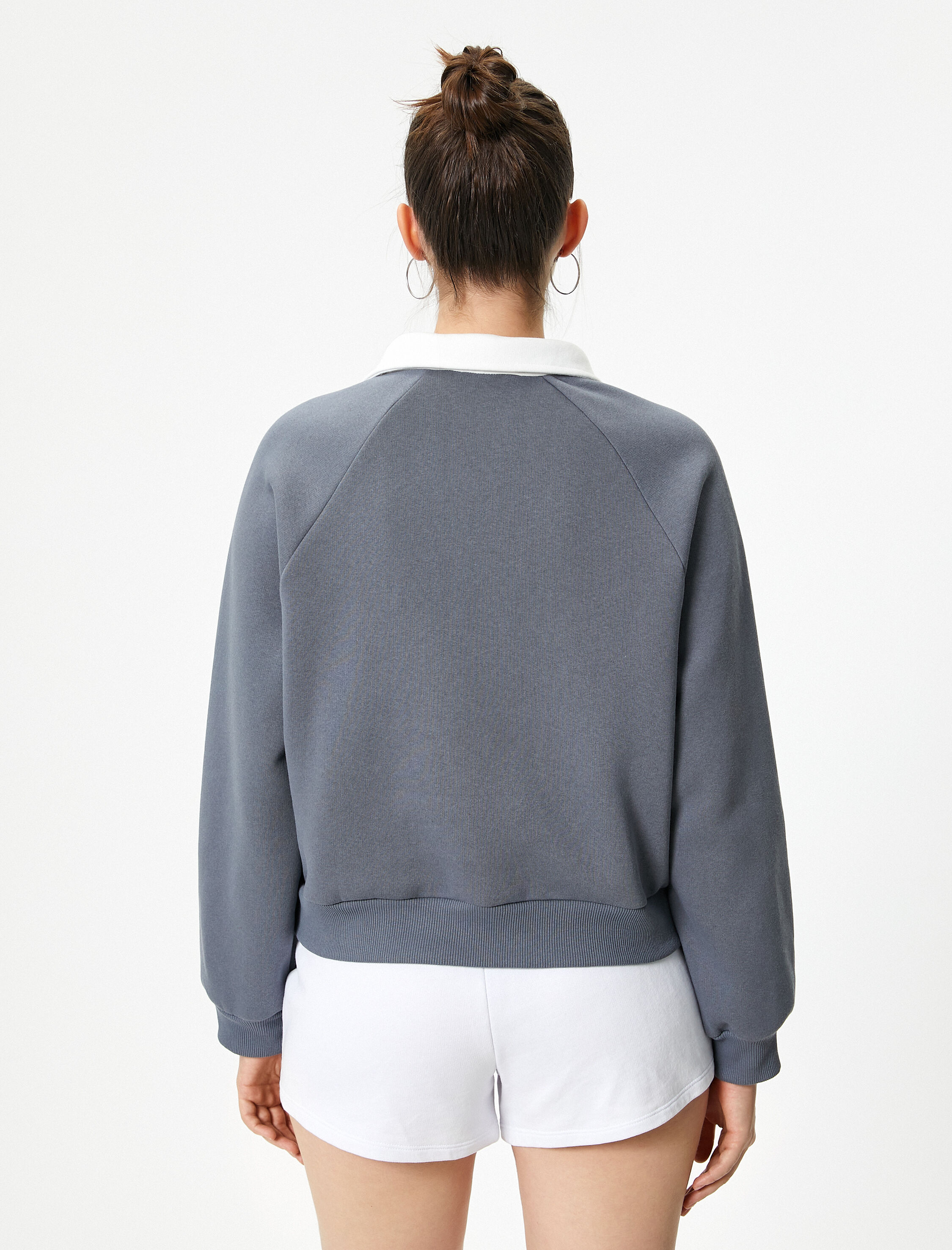   Şardonlu Polo Yaka Sweatshirt Yarım Fermuarlı Renk Bloklu Aplike ve İşleme Detaylı