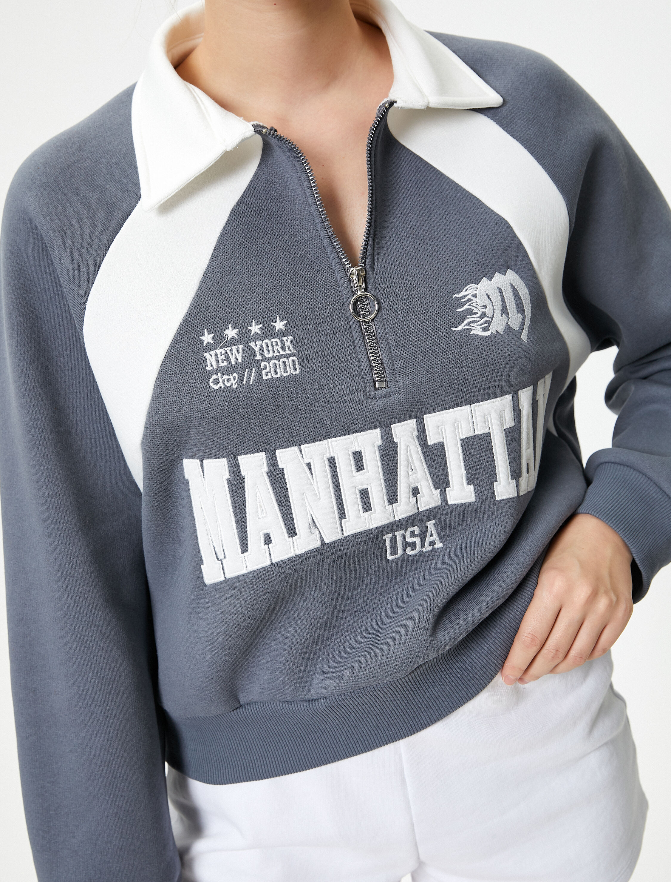   Şardonlu Polo Yaka Sweatshirt Yarım Fermuarlı Renk Bloklu Aplike ve İşleme Detaylı