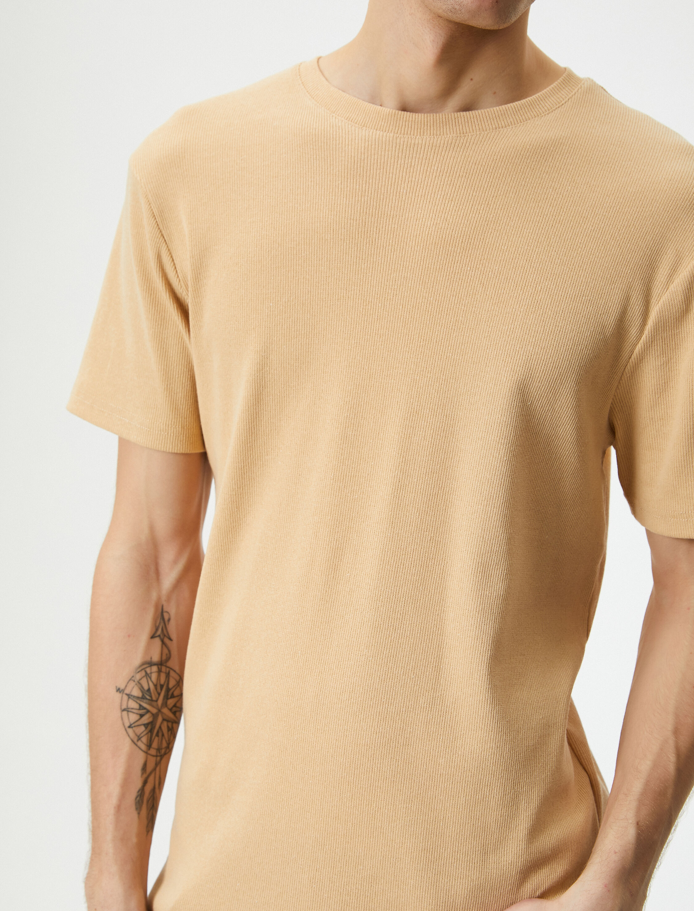   Fitilli Tişört Dokulu Bisiklet Yaka Kısa Kollu Pamuklu