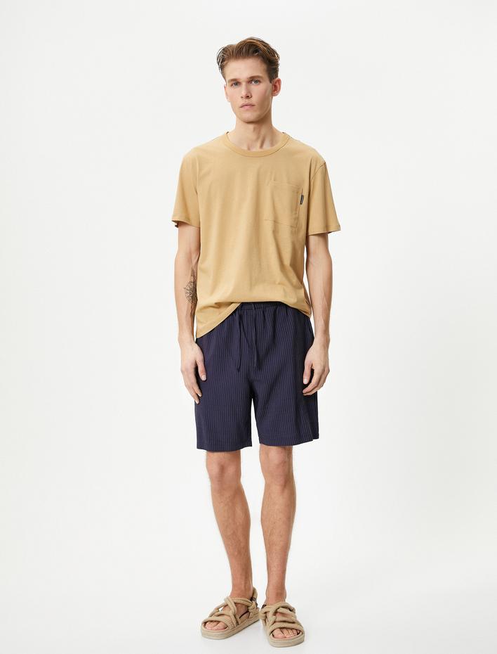  Bisiklet Yaka Tişört Cep Detaylı Kısa Kollu Pamuklu