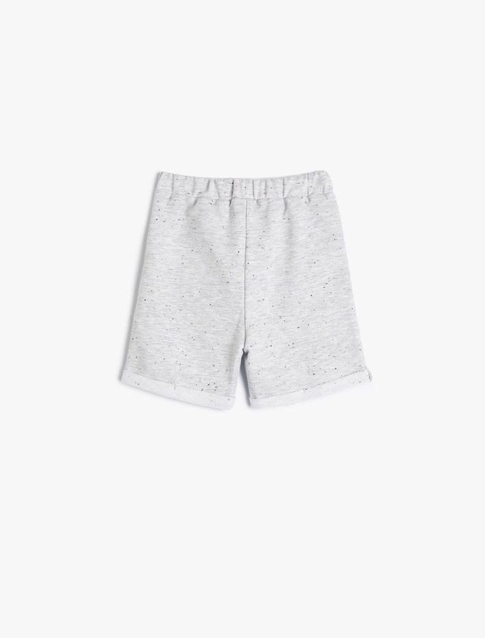 Erkek Bebek Kanguru Cepli Şort Beli Bağlamalı İşleme Detaylı Pamuklu