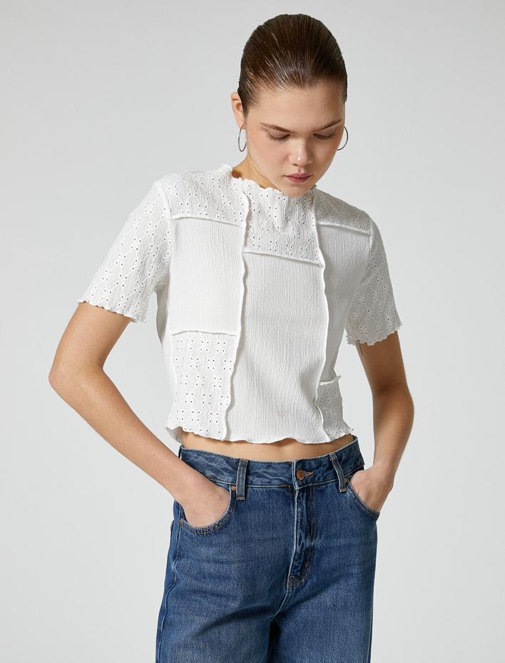  Fisto Detaylı Tişört Çift Kumaş Kullanımlı Kısa Kollu Yuvarlak Yaka