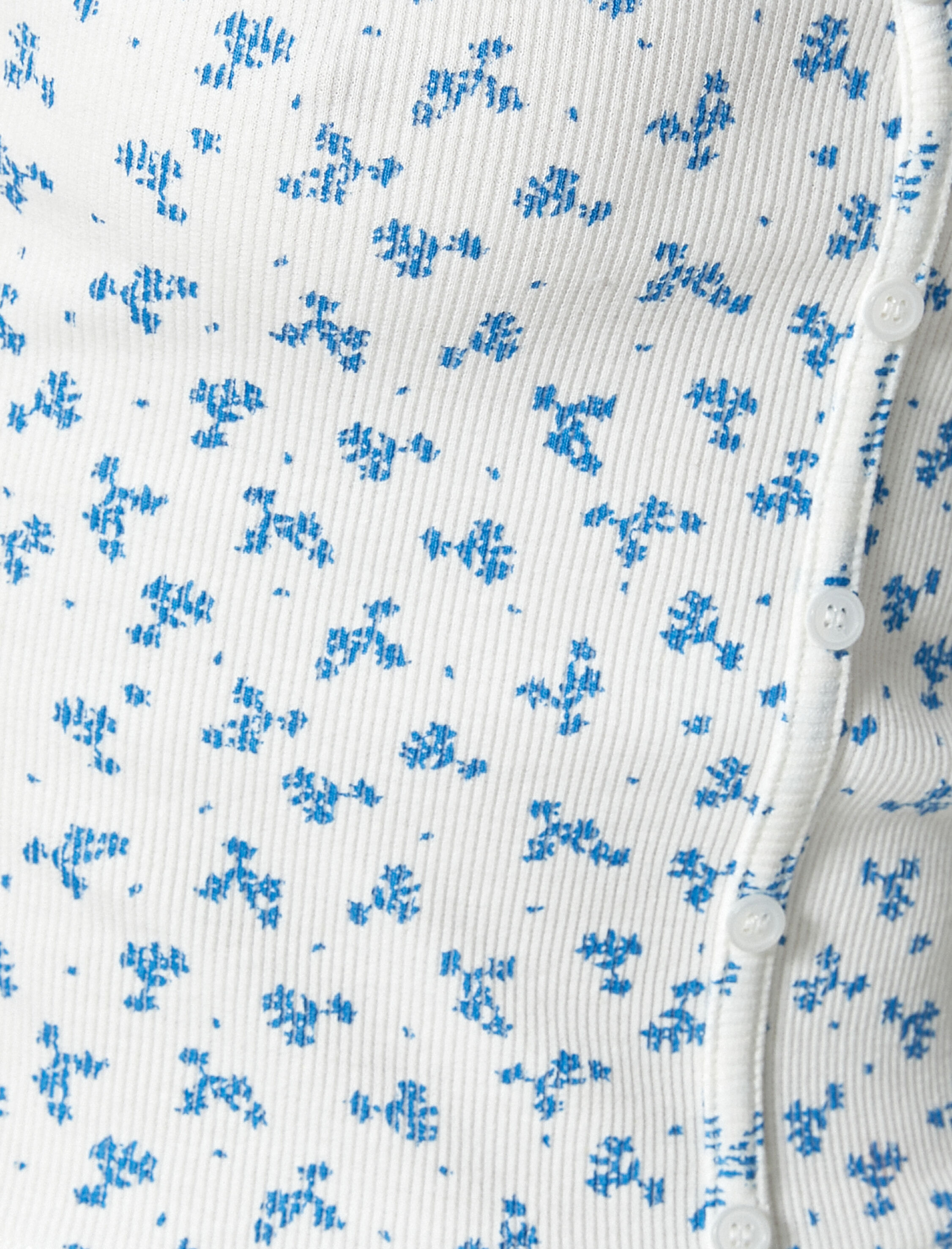   Crop Çiçekli Tişört Düğmeli V Yaka Ribanalı Slim Fit Kısa Kollu Pamuklu