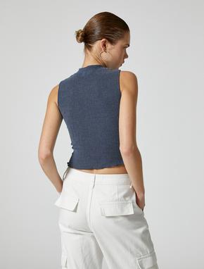 Crop Dik Yaka Atlet Slim Fit Viskoz Kumaş Karışımlı_3