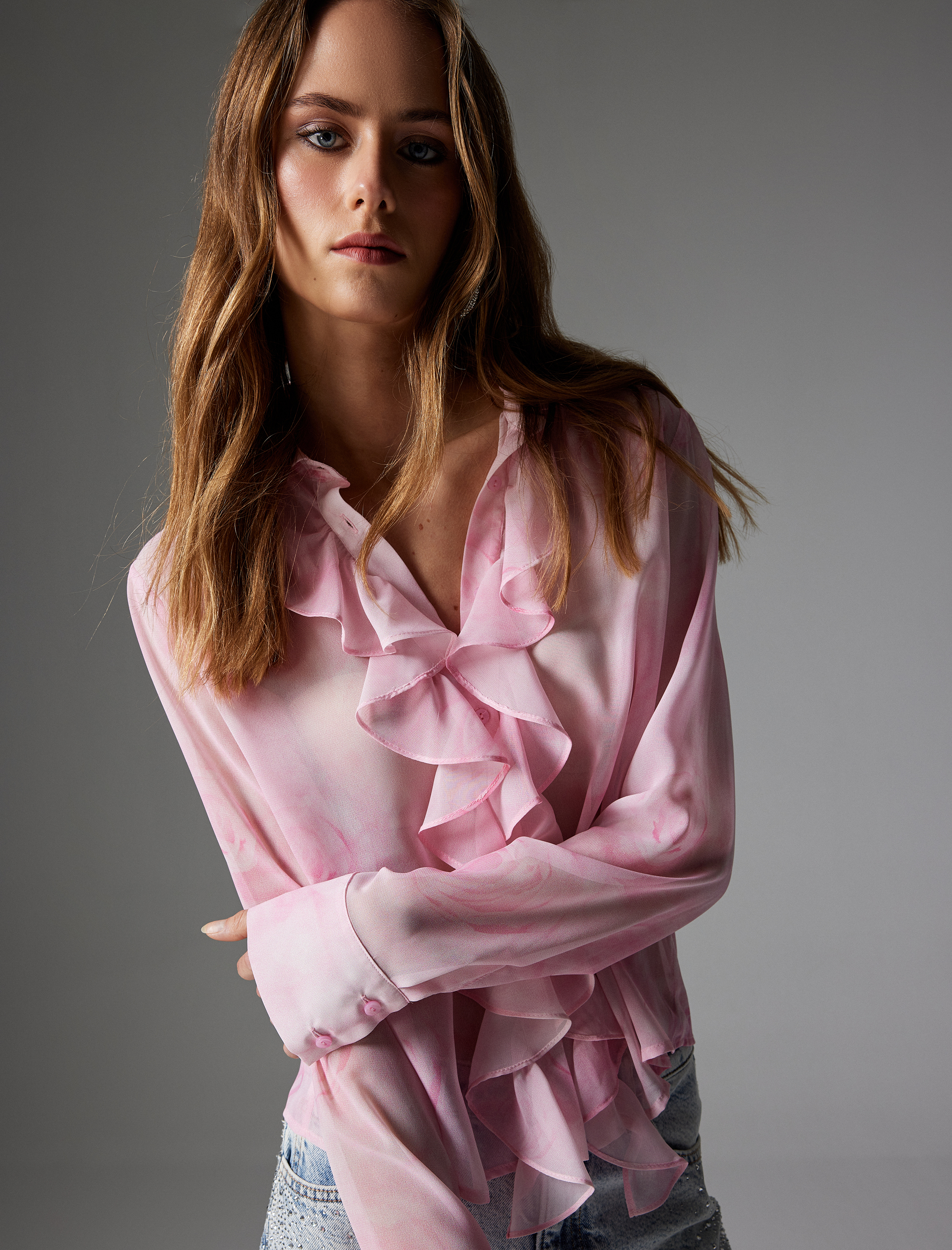   Çiçekli Gömlek Fırfırlı Uzun Kollu