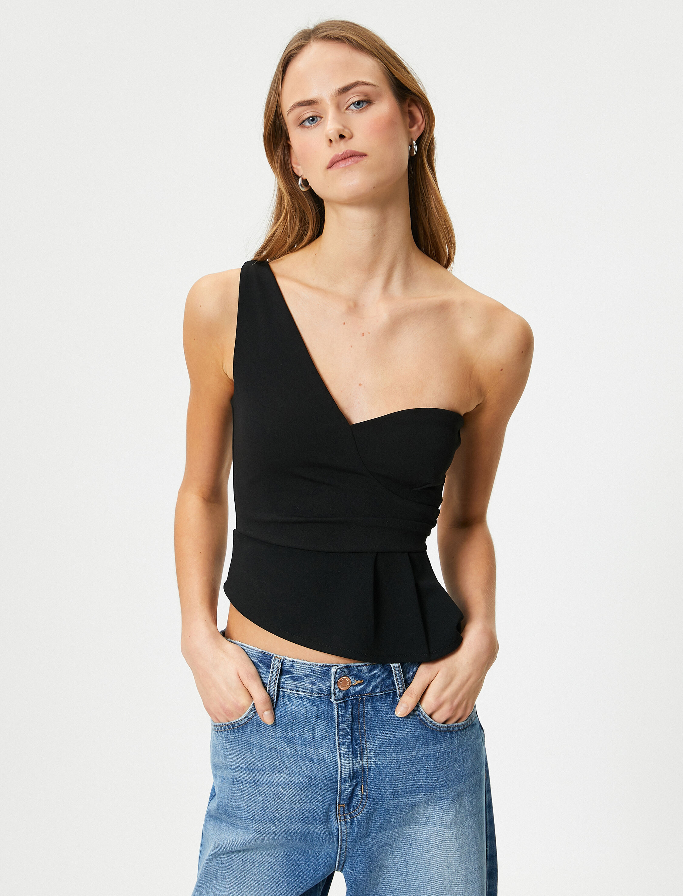   Tek Omuz Crop Üst Asimetrik Kesim Kalp Yaka Slim Fit