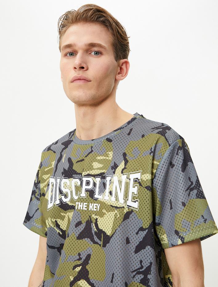  Spor Tişört Kamuflaj Desenli Sloganlı Bisiklet Yaka Kısa Kollu