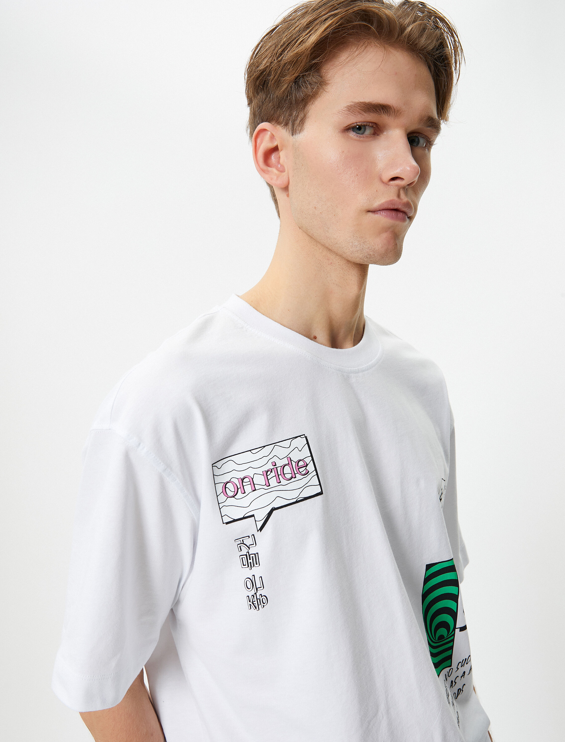   Oversize Tişört Slogan Baskılı Bisiklet Yaka Kısa Kollu