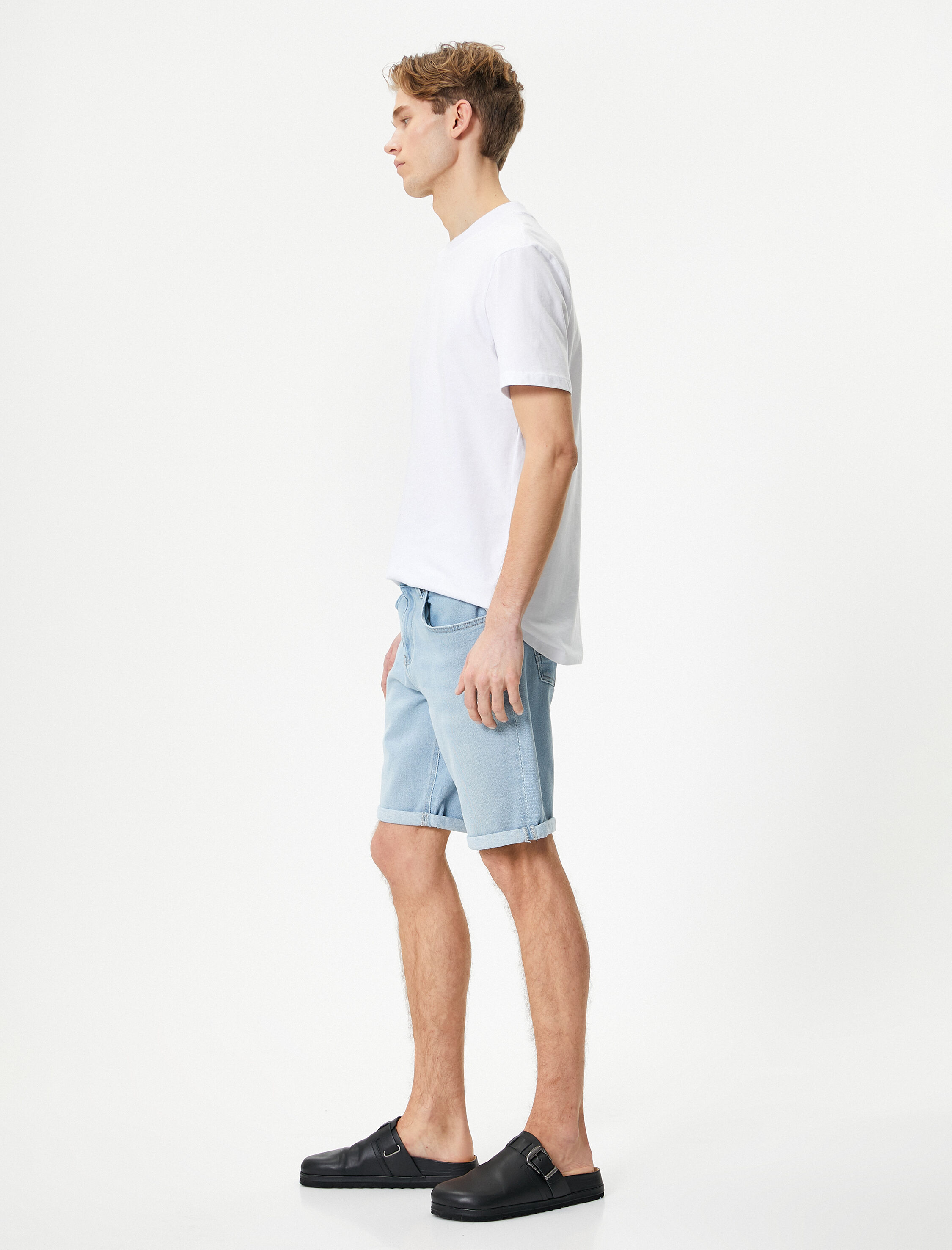   Kot Şort Bermuda Slim Fit Katlı Paça Düğmeli Cep Detaylı