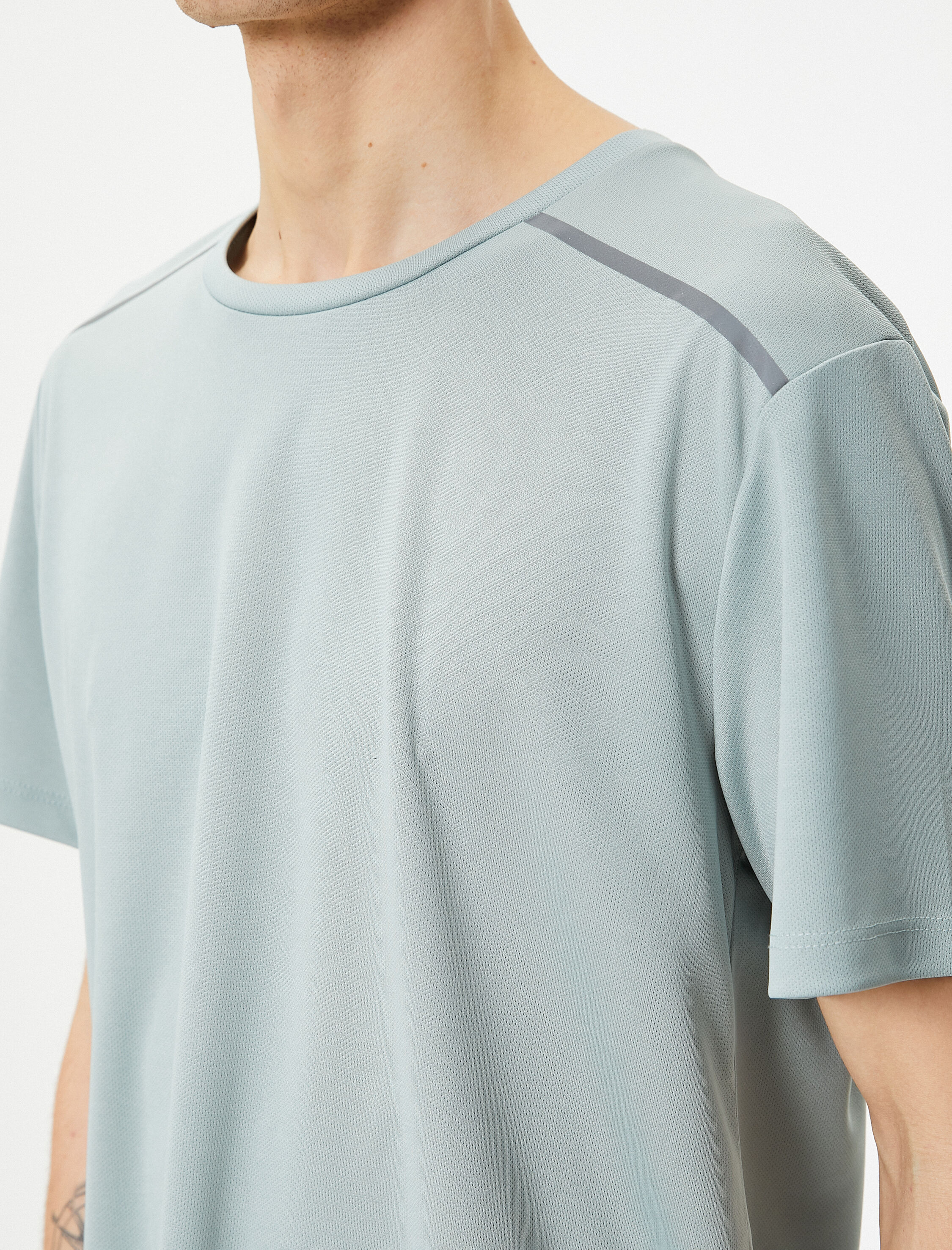   Spor Tişört Şerit Baskılı Bisiklet Yaka Kısa Kollu