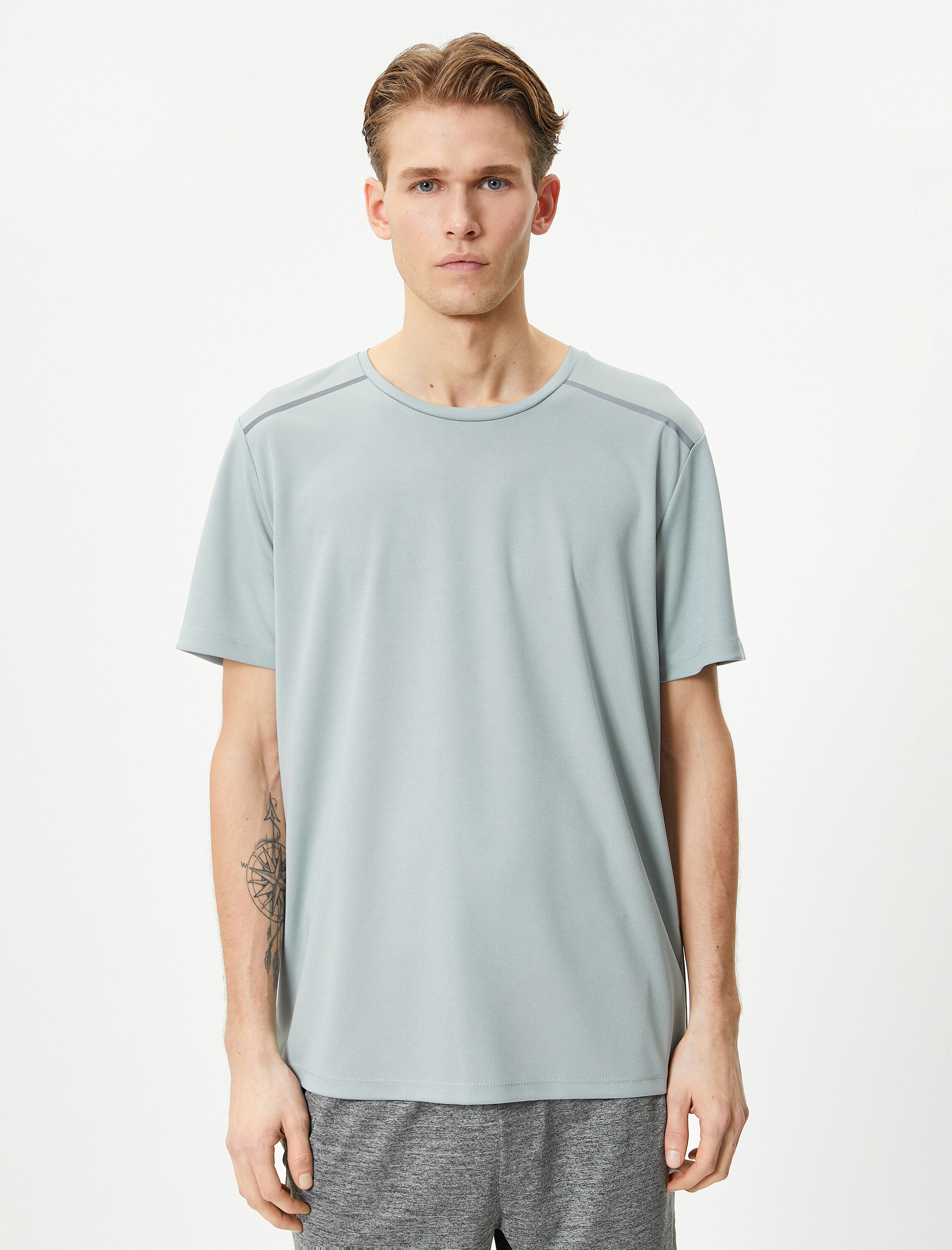   Spor Tişört Şerit Baskılı Bisiklet Yaka Kısa Kollu