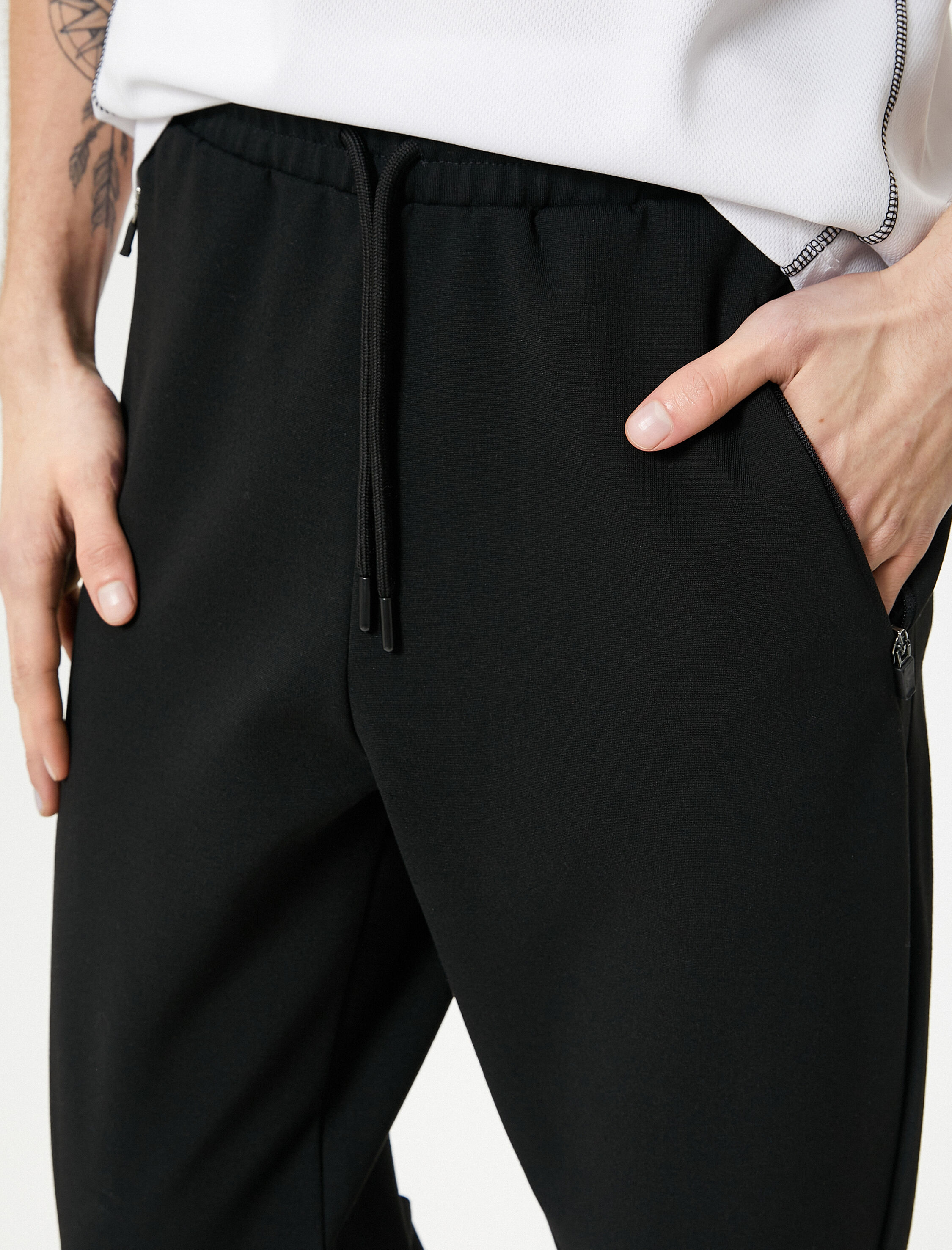   Spor Eşofman Altı Jogger Beli Bağcıklı Fermuar Cep Detaylı