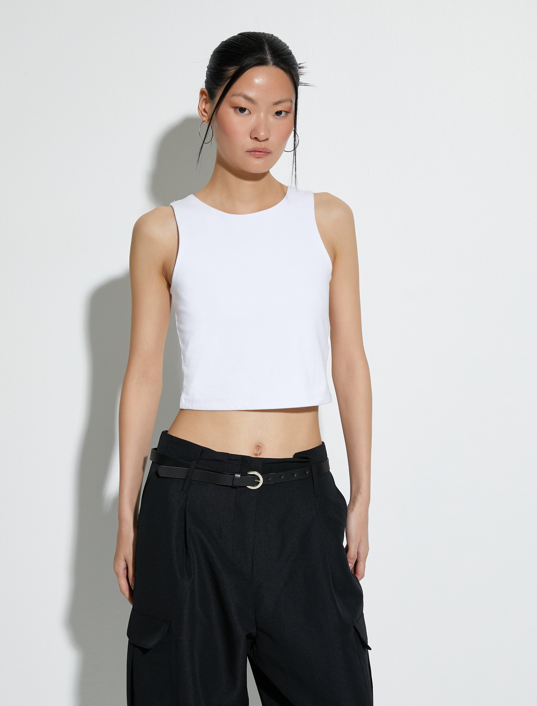   Pamuklu Crop Halter Yaka Atlet