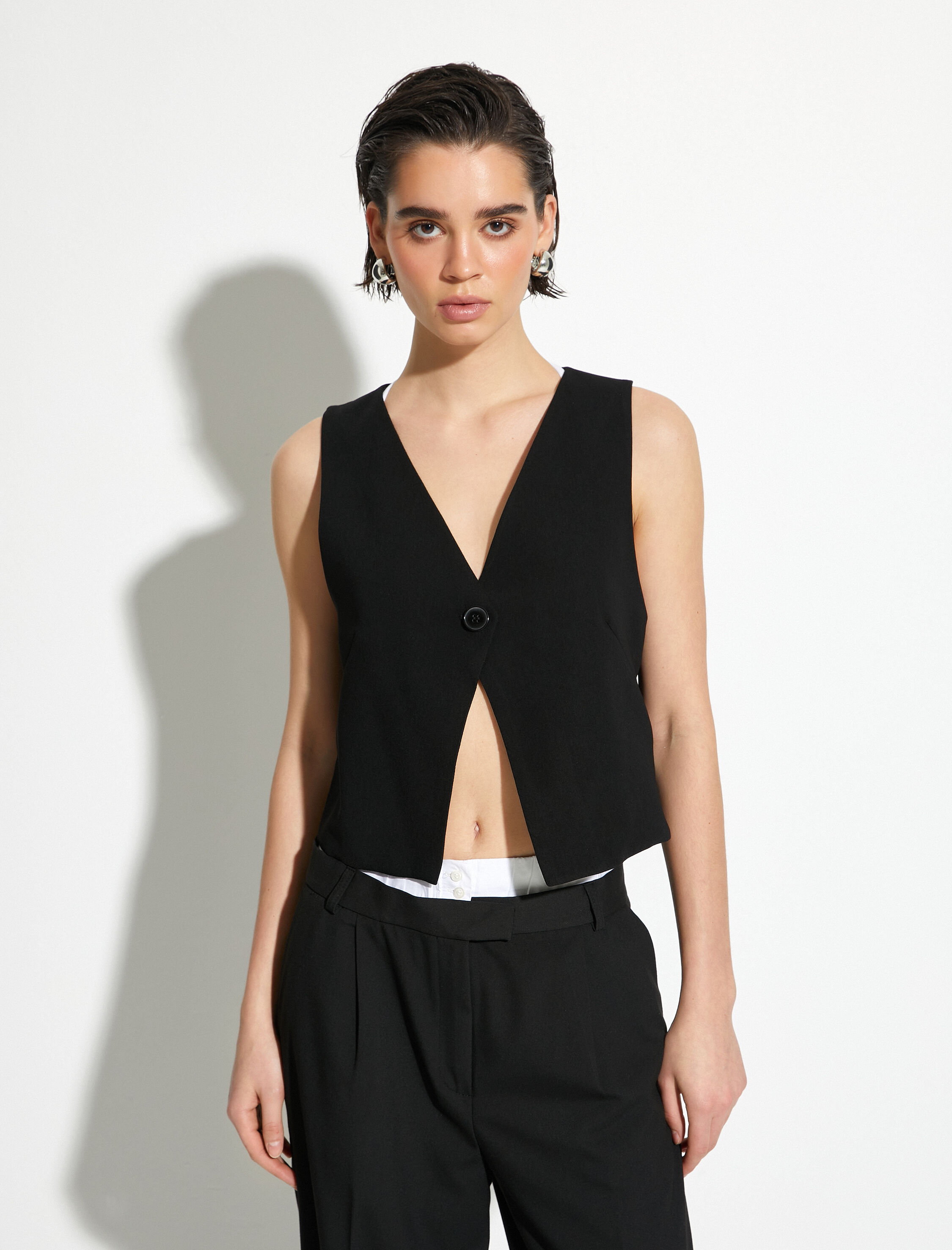   Yelek V Yaka Tek Düğmeli