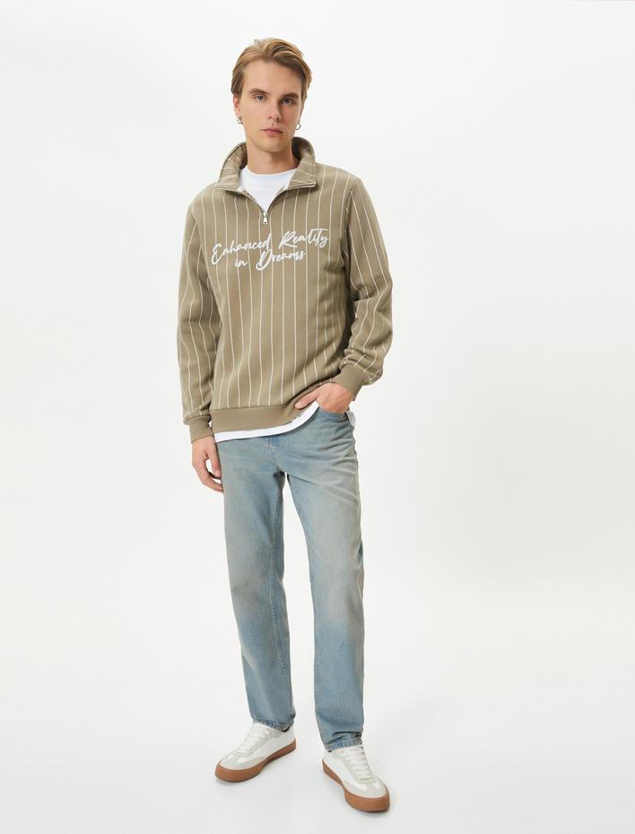  Yarım Fermuarlı Sweatshirt Slogan Baskılı Dik Yaka Şardonlu