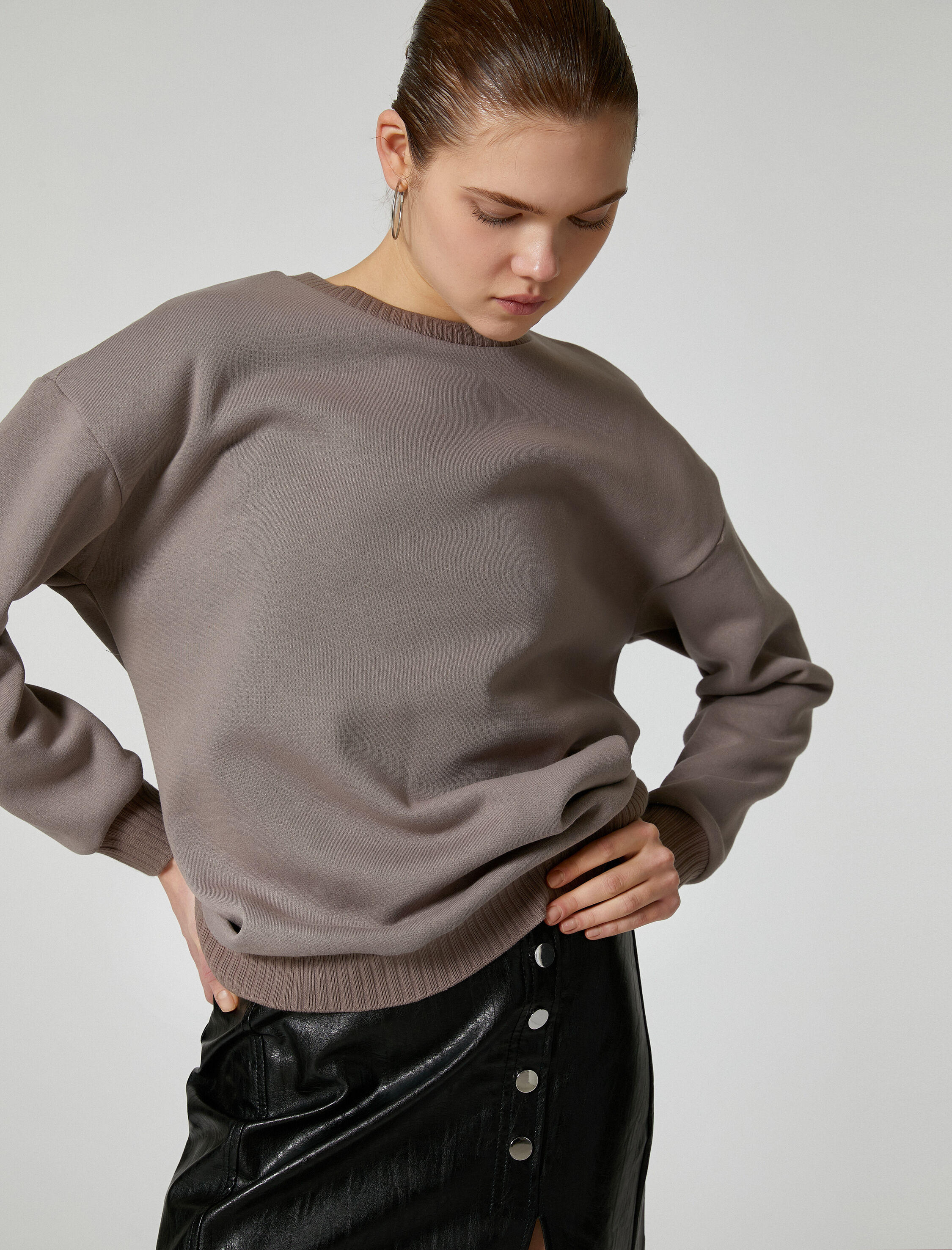   Şardonlu Basic Sweatshirt Bisiklet Yaka Uzun Kollu