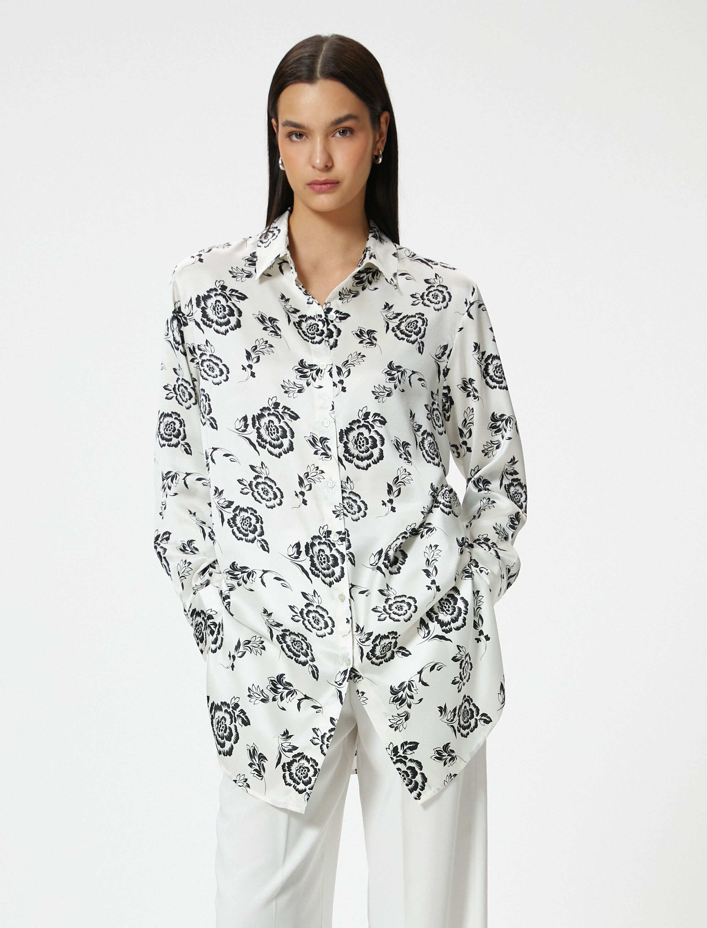   Saten Uzun Tunik Çiçekli Düğmeli