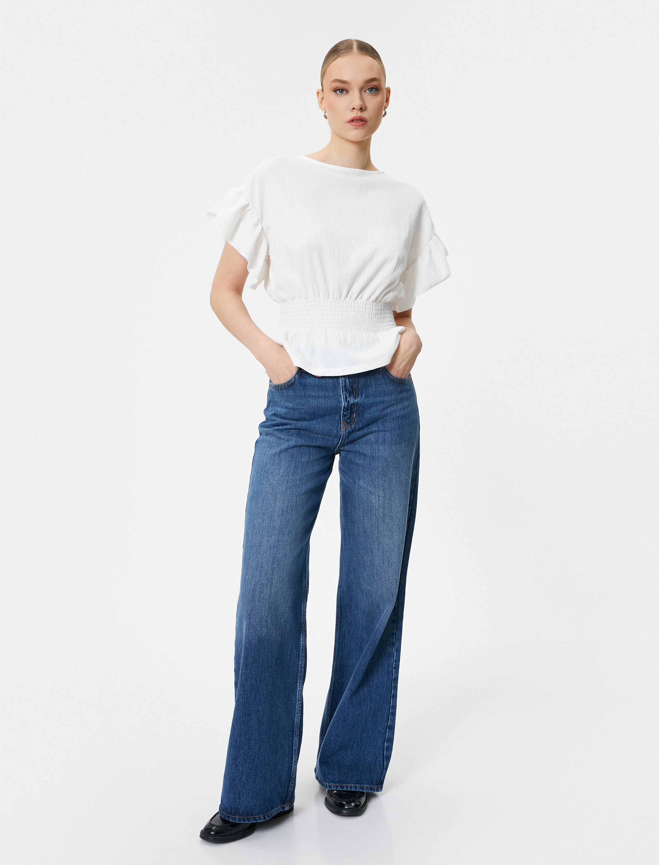   Kısa Kollu Bluz Gipeli Fırfırlı