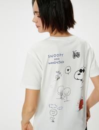 Snoopy Tişört Arkası Baskılı Lisanslı Kısa Kollu Bisiklet Yaka Pamuklu