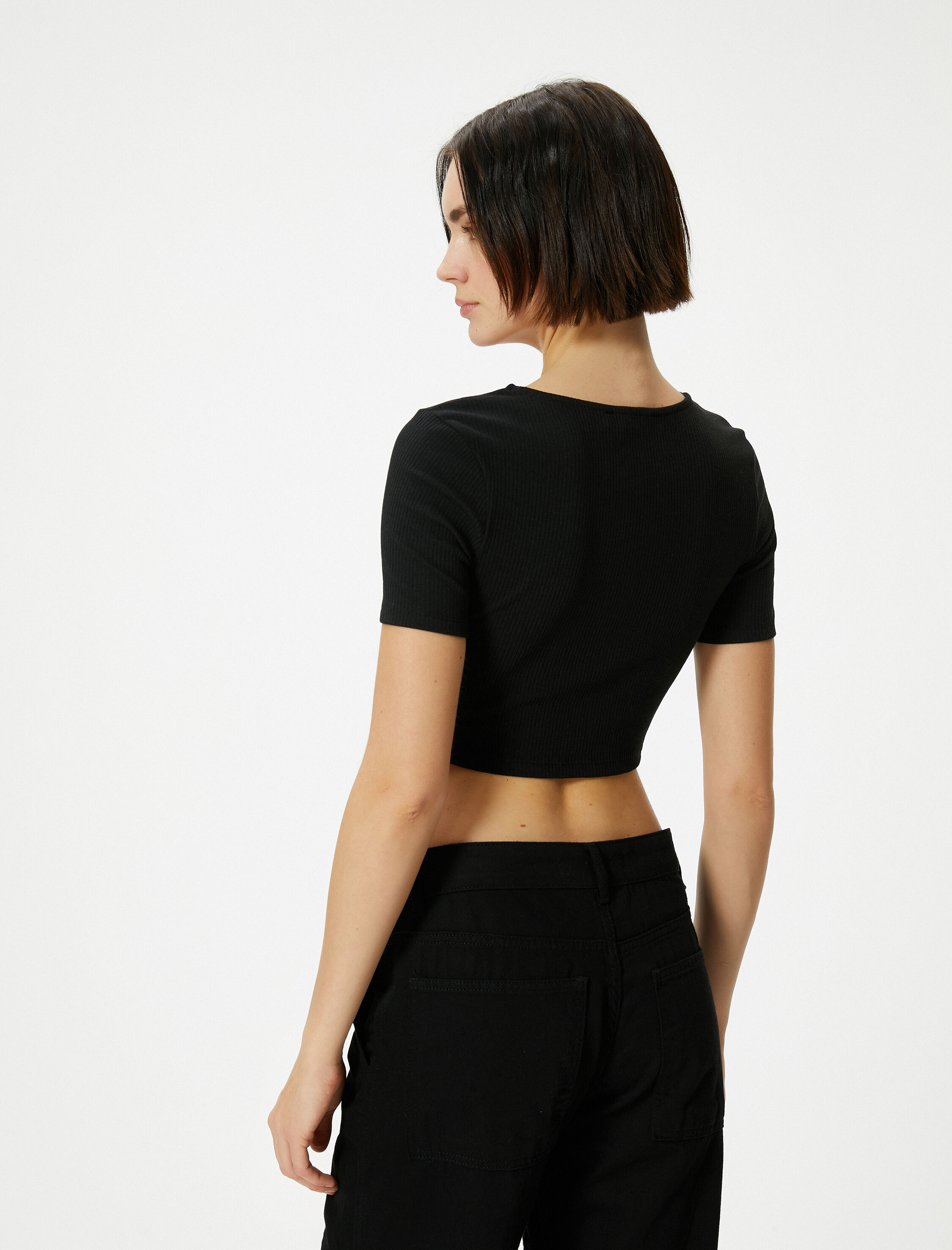   Crop Tişört Zincir Detaylı Baskılı Kısa Kollu Bisiklet Yaka