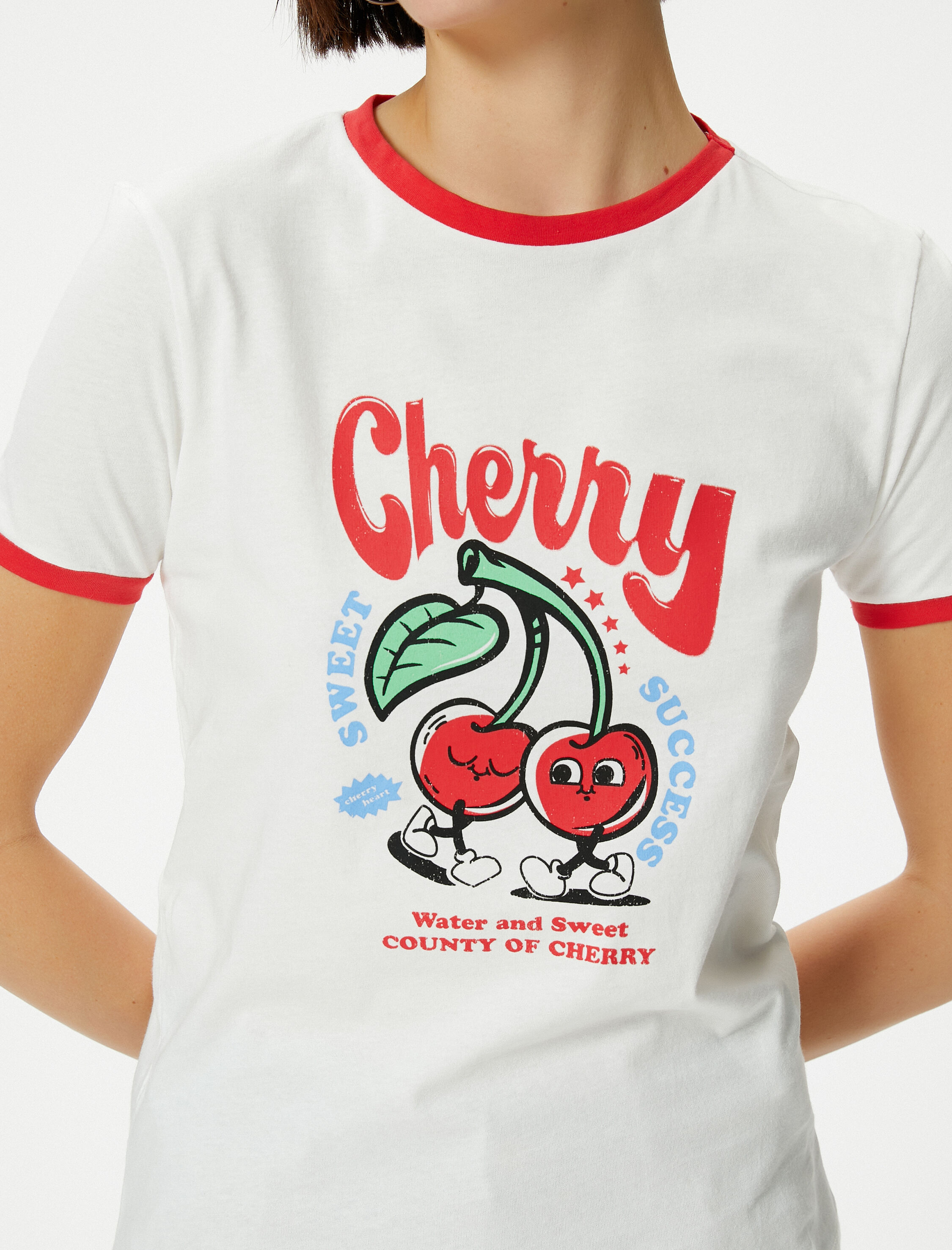   Kiraz Baskılı Tişört Biyeli Kısa Kollu Bisiklet Yaka Pamuklu