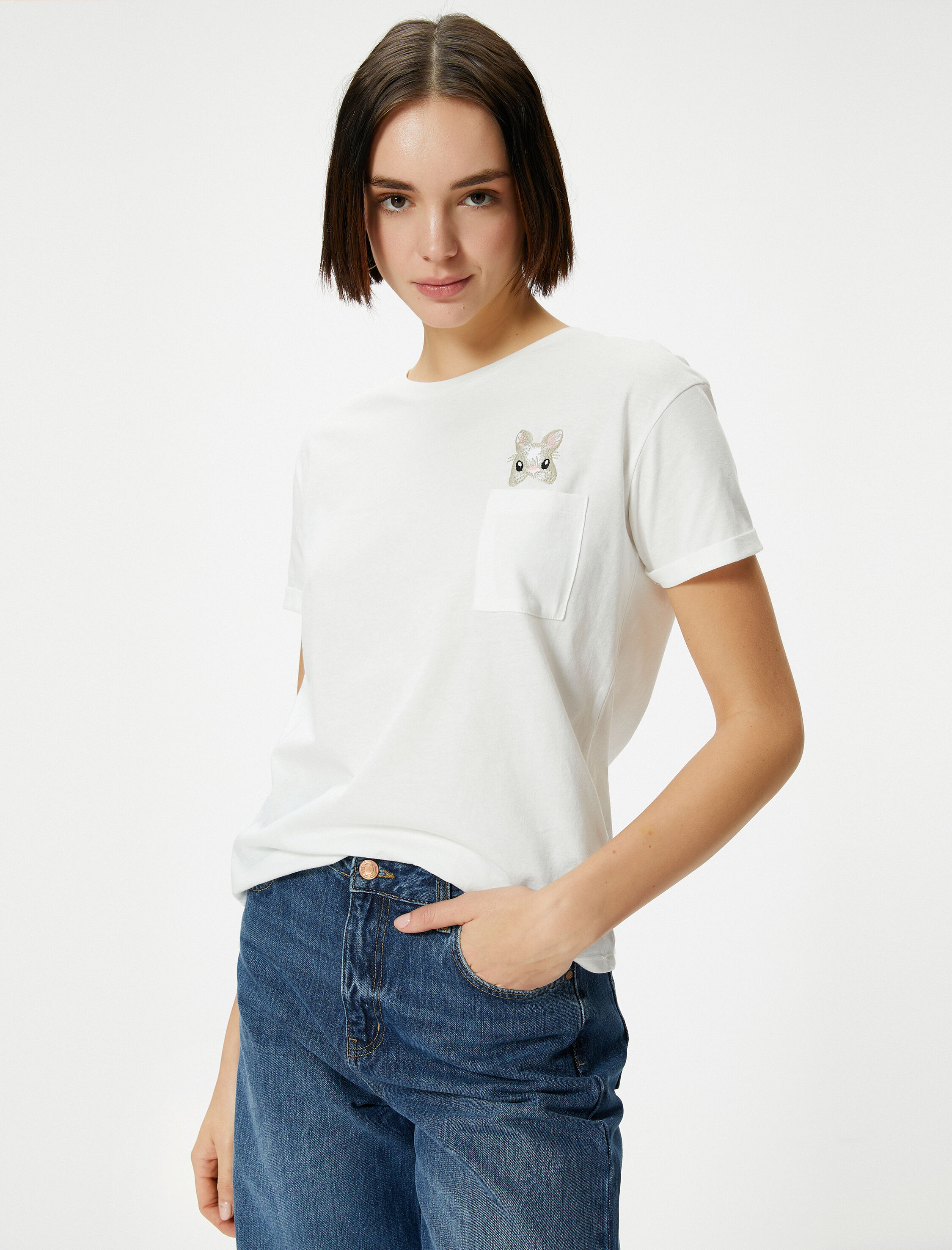   Cep Detaylı Tişört Tavşan İşlemeli Kısa Kollu Bisiklet Yaka Pamuklu