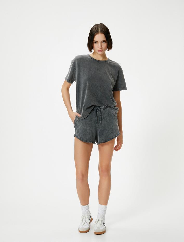  Oversize Tişört Soluk Efektli Kısa Kollu Bisiklet Yaka Pamuklu